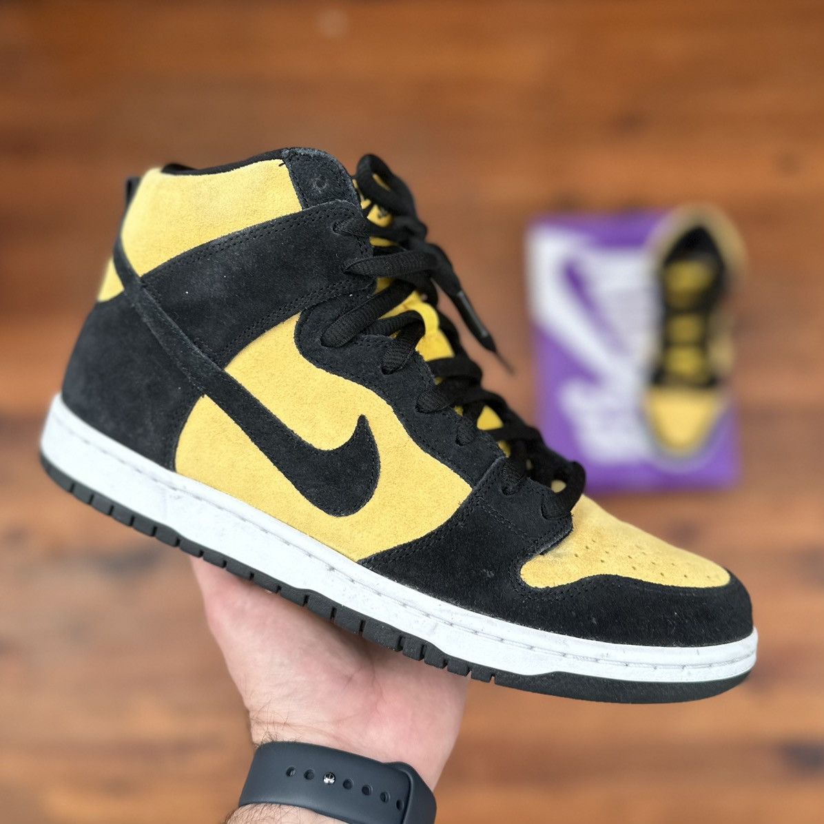 Nike Nike SB Dunk High Pro Reverse Goldenrod Size 11 Size US 11 / EU 44 - 1 Thumbnail