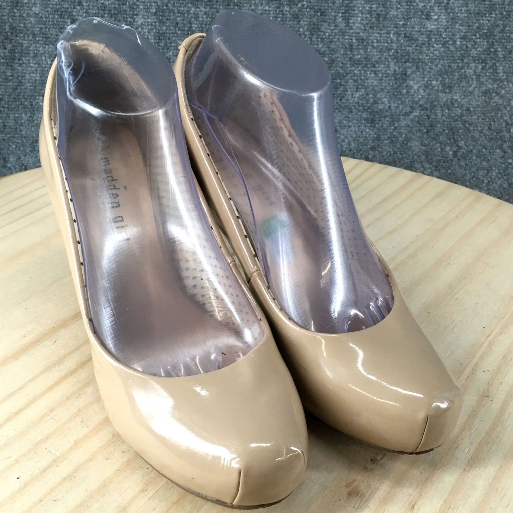 Vintage Madden Girl Heels Womens 7.5 Getta Pump Stiletto Beige Faux Leather Slip On Pump Ladies Beige Stiletto Heel Womens Shoes Size US 8 / IT 38 - 3 Thumbnail