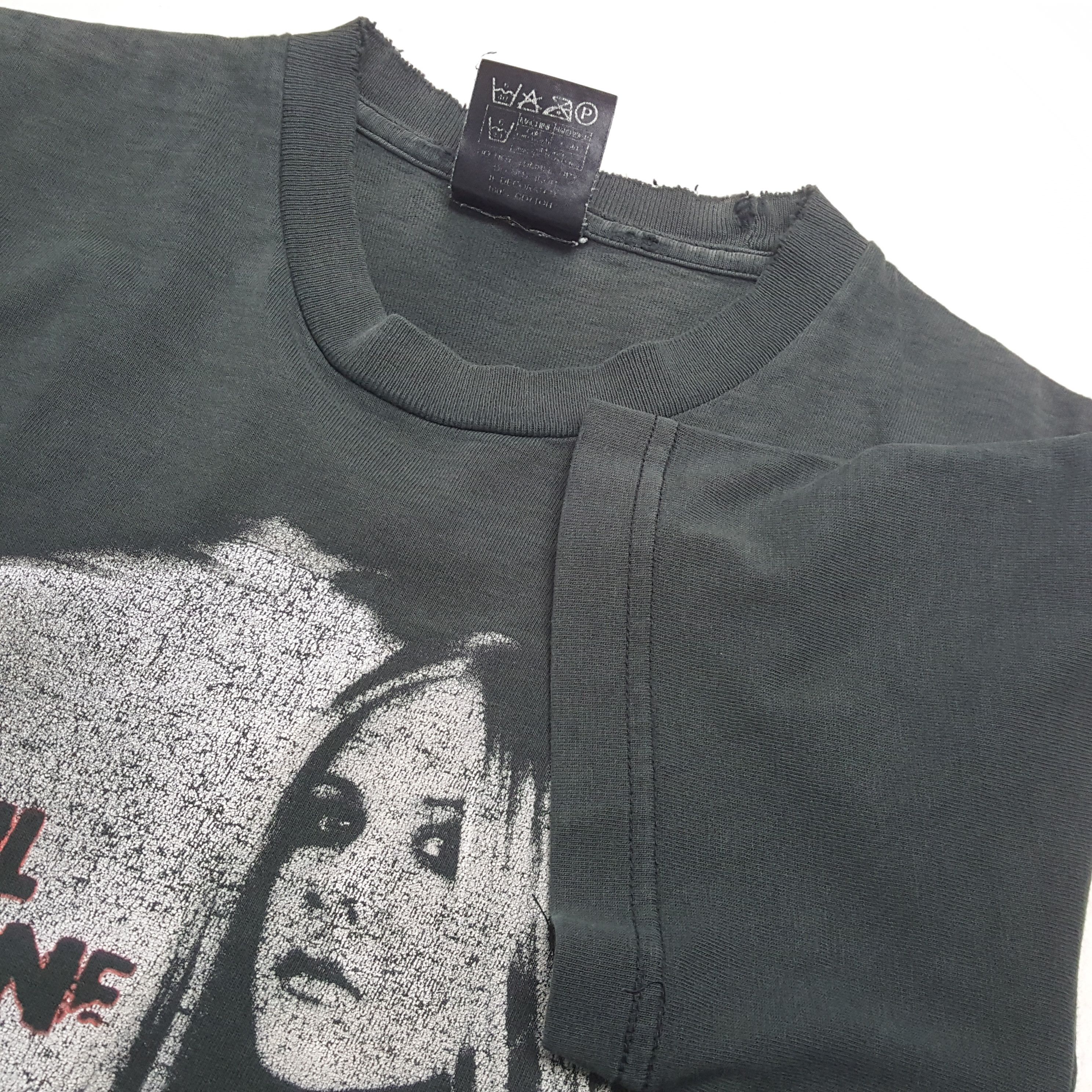 Band Tees × Vintage AVRIL Lavigne Rock Singer Music Tour Japan 2005 Tshirt Size US S / EU 44-46 / 1 - 6 Thumbnail