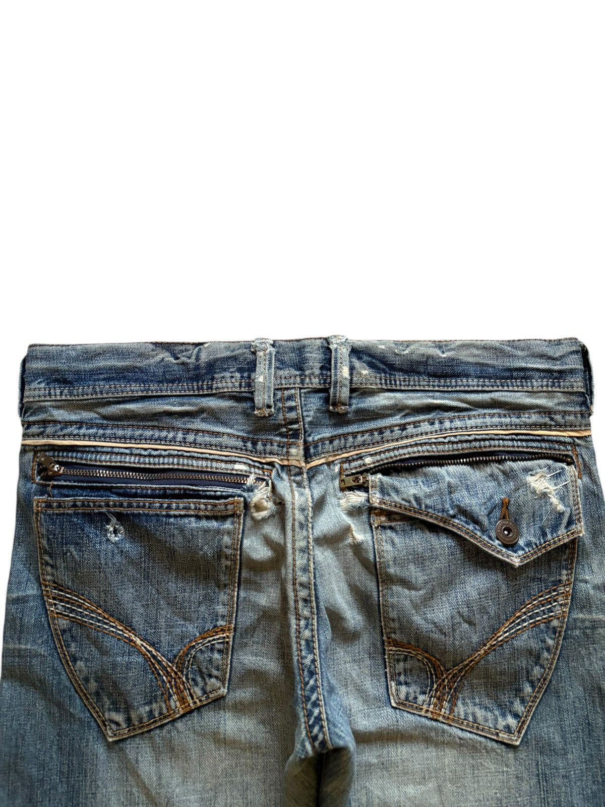 Japanese Brand Vintage Japanese Brand Faded Wash Distressed Baggy Jeans Size US 35 - 8 Thumbnail
