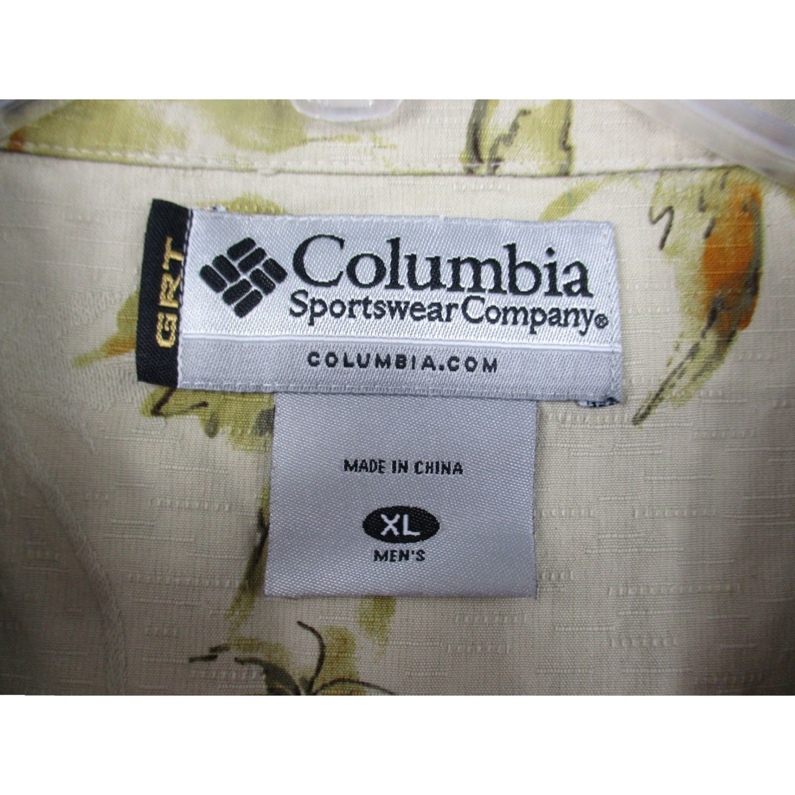 Vintage **Columbia Mens XL Tropical Palm Tree Silk Blend Button-Up Shirt** User: **Columbia Mens XL Tropical Palm Tree Silk Blend Button-Up Shirt** Size US XL / EU 56 / 4 - 5 Thumbnail