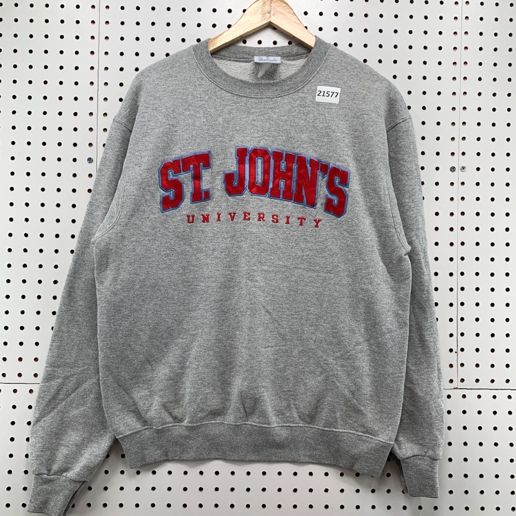 Champion VINTAGE St John University Sweatshirt Mens Medium Gray Champion Crewneck Fleece Embroidered University Mens Size US M / EU 48-50 / 2 - 5 Thumbnail