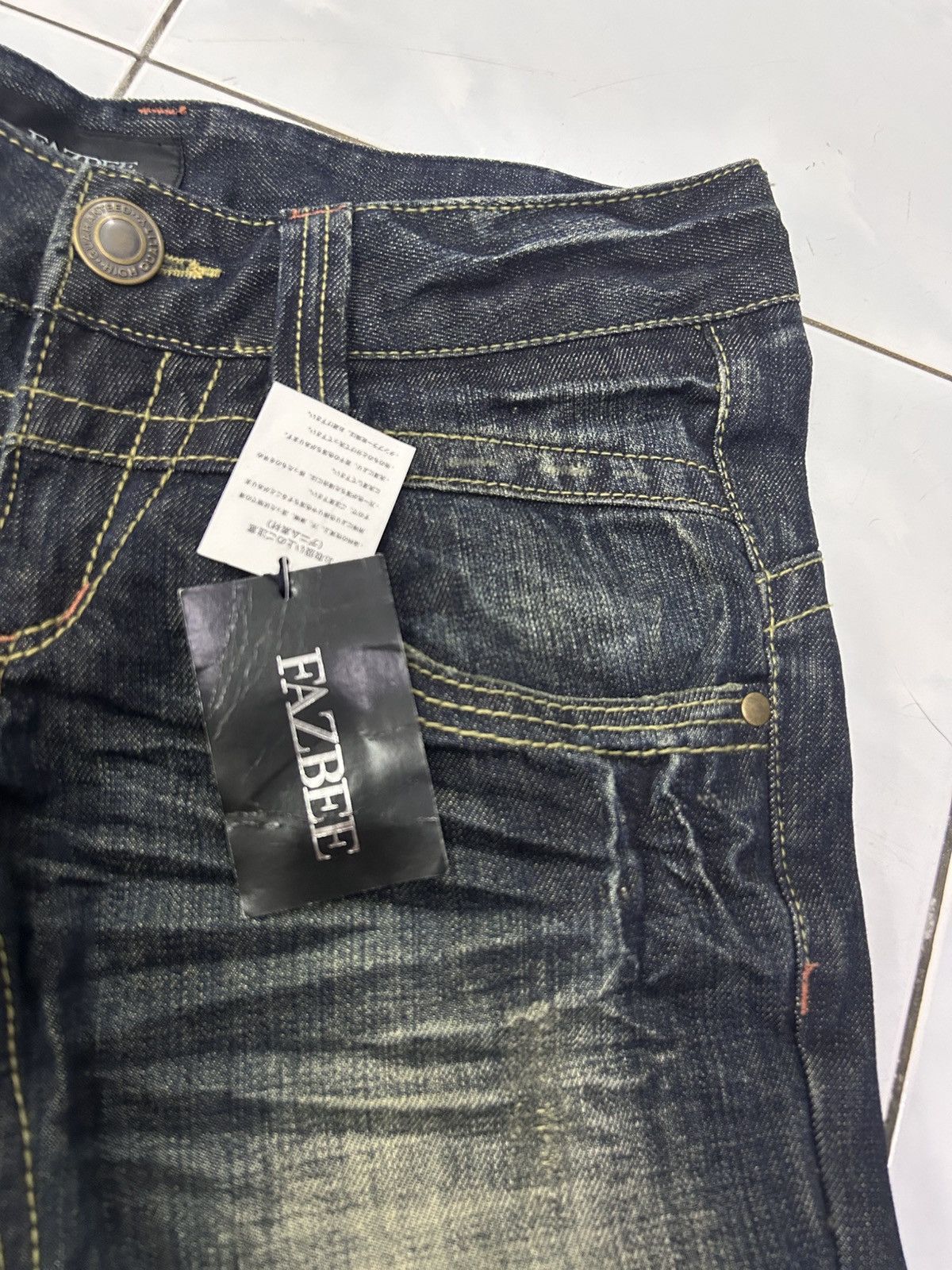 Japanese Brand × Vintage Japanese Fazbee Vintage Flare Sand Wash Denim Jeans Size US 29 - 18 Thumbnail