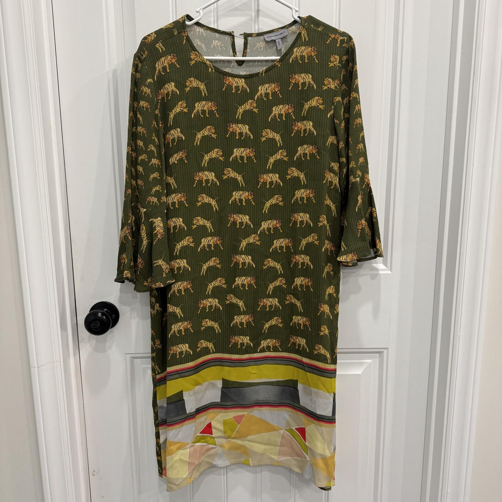 Other Conditions Apply Anthropologie Green Tiger Print Dress Small Size S / US 4 / IT 40 - 2 Thumbnail