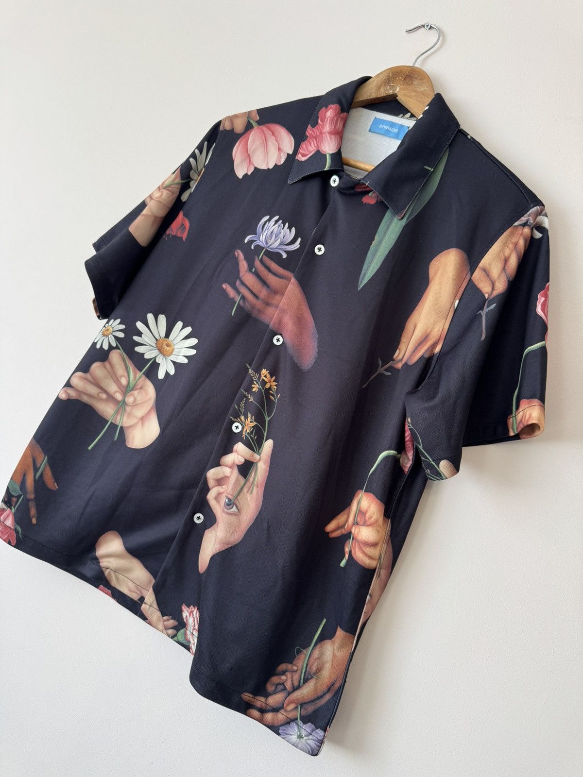 3.PARADIS 3.PARADIS 12 Ways Of Holding A Flower Shirt Size US M / EU 48-50 / 2 - 7 Thumbnail