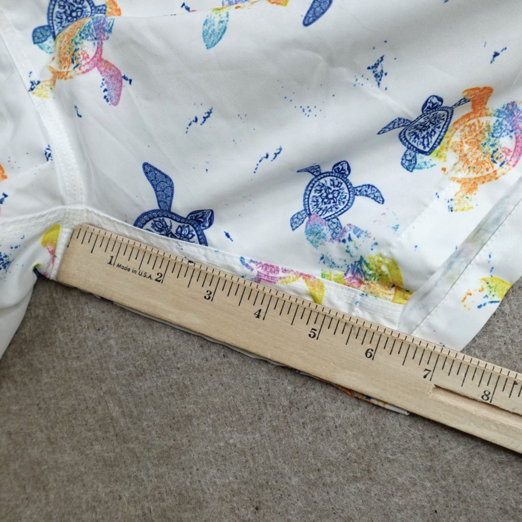 Swims VINTAGE Michael's Mens Swim Shorts Large White Turtles All Over Print Drawstring NEW Size US 33 - 7 Thumbnail