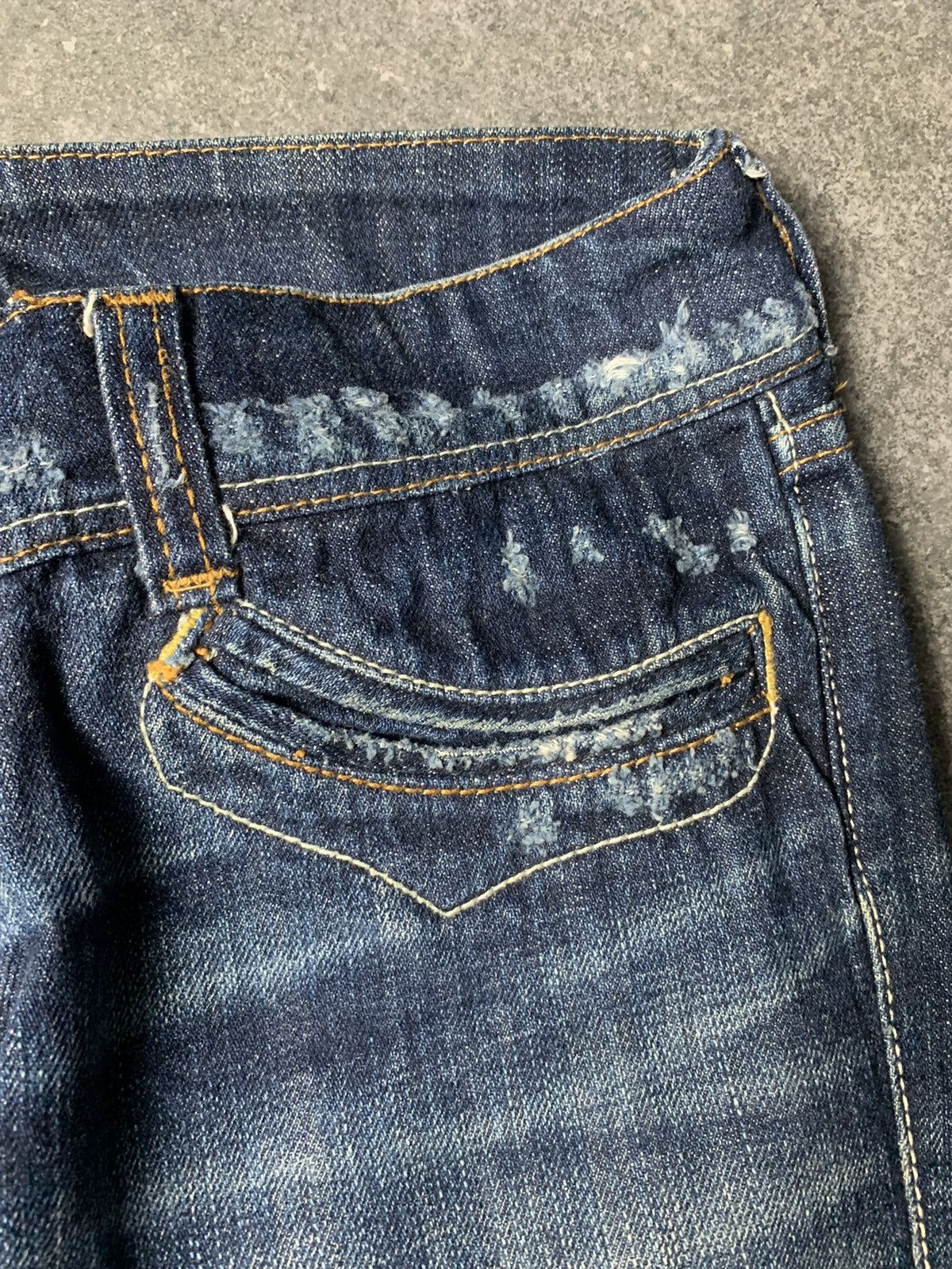 Japanese Brand 2000s RNA Japan Mud Washed Bootcut Jeans Size US 27 - 5 Thumbnail