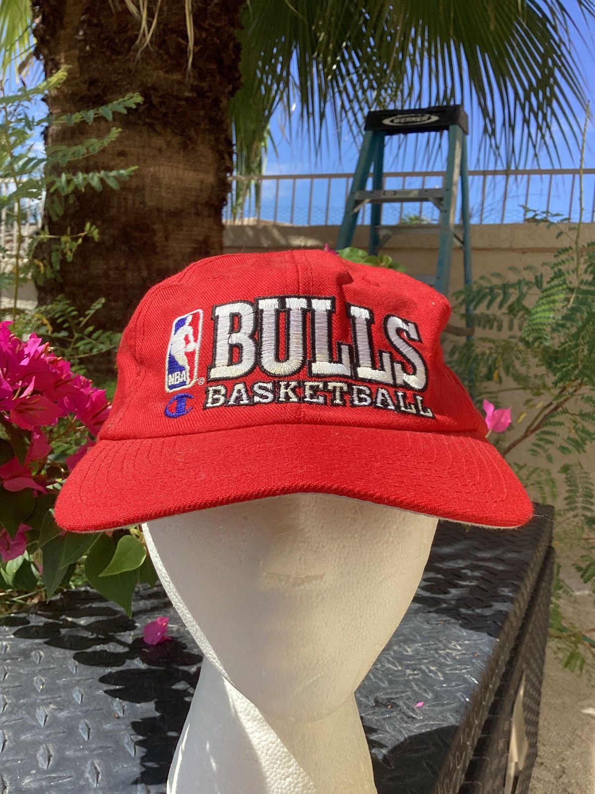 Champion Vintage 90s/Y2K NBA Chicago Bulls basketball champion hat Size ONE SIZE - 1 Thumbnail