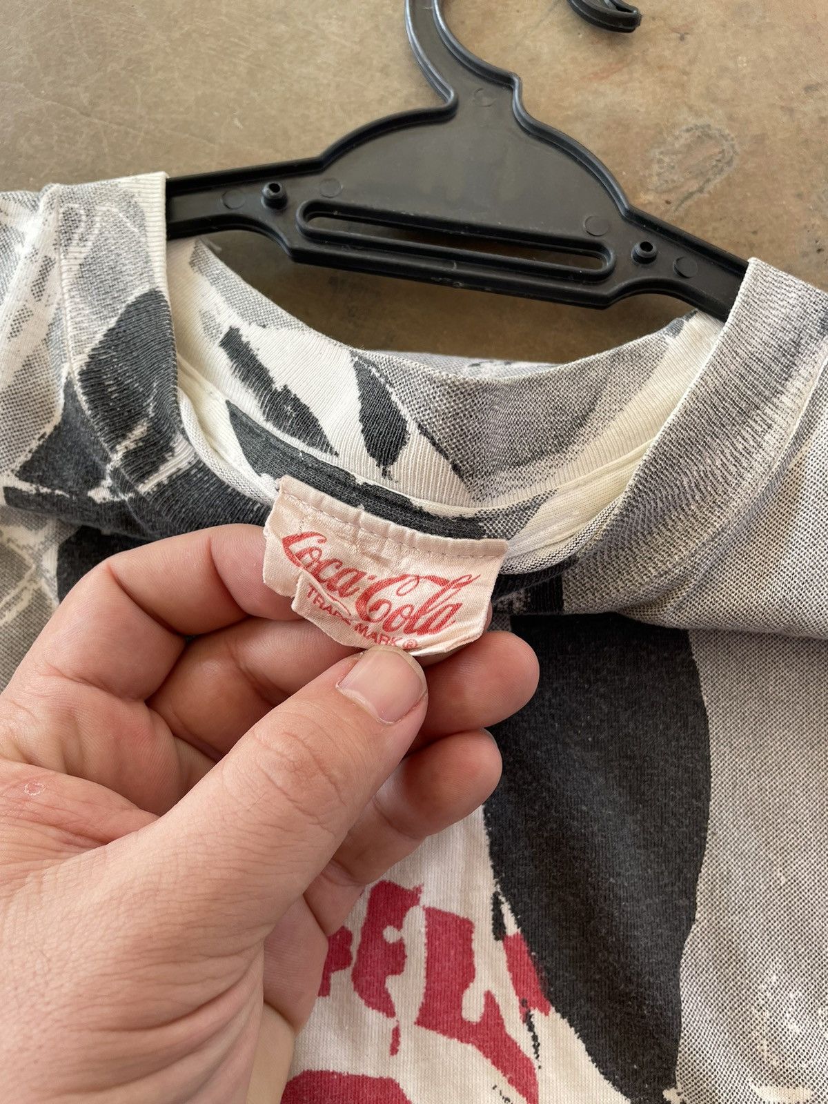 Coca Cola VINTAGE 1994 ALL OVER PRINT COCA COLA BASKETBALL TEE Size US M / EU 48-50 / 2 - 7 Thumbnail