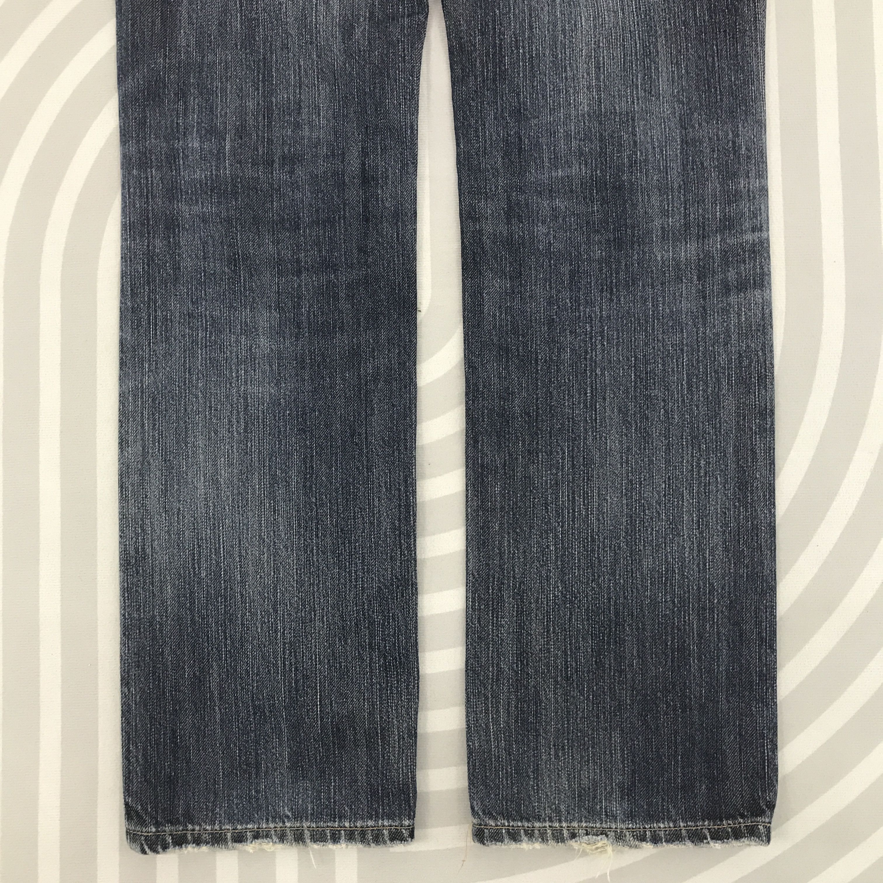 Levi's Vintage Levi's Distressed Denim Size US 31 - 6 Thumbnail