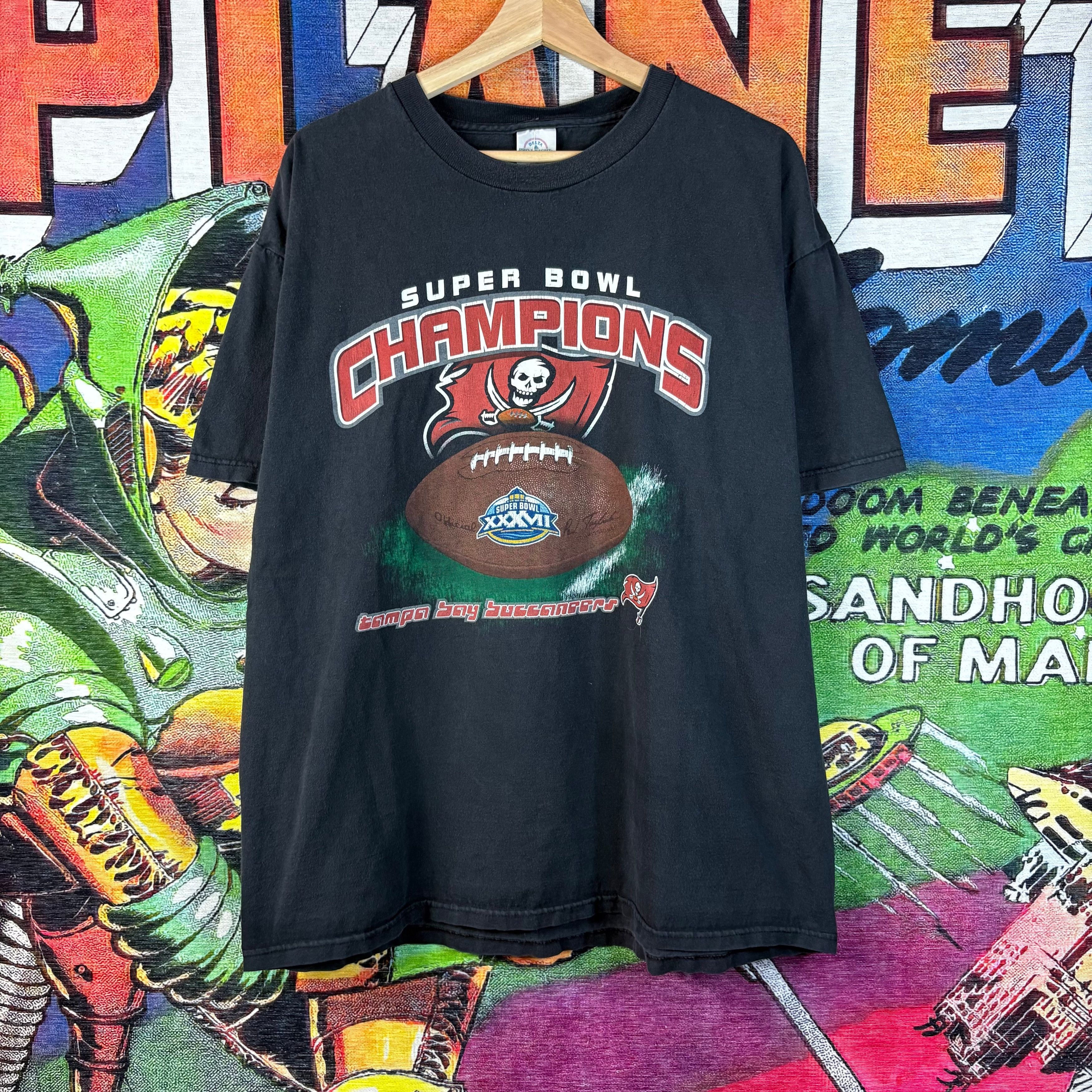 Other Y2K 2002 Tampa Bay Buccaneers Super Bowl XXXVII Champion Tee Size US XL / EU 56 / 4 - 1 Thumbnail