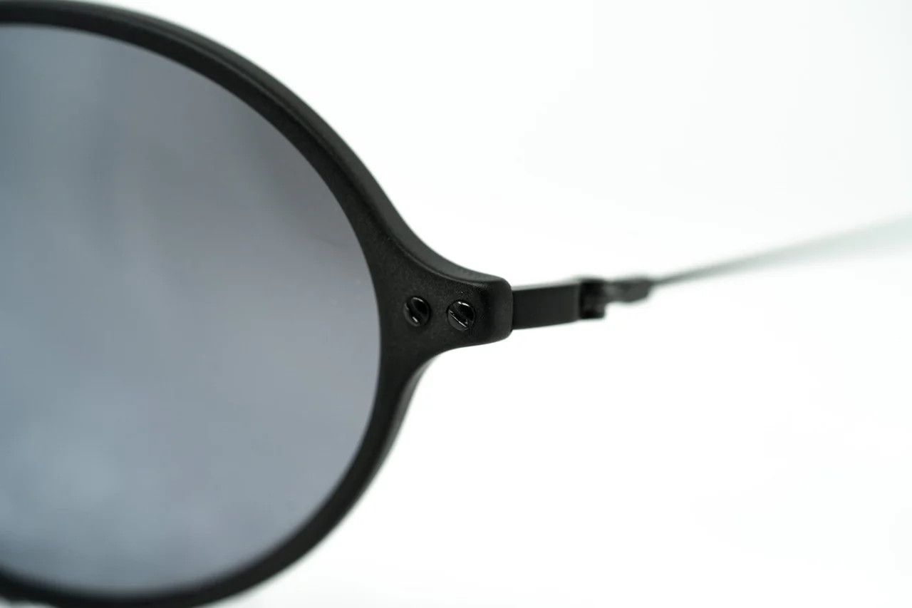 Ann Demeulemeester Ann Demeulemeester Sunglasses Oval Matte Black and Grey Size ONE SIZE - 8 Thumbnail