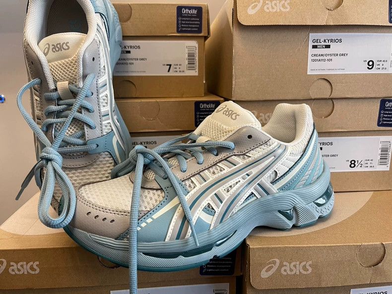 Kiko Kostadinov Kiko Kostadinov Asics White Blue Men's Retro Leisure Runnin Size US 9.5 / EU 42-43 - 1 Thumbnail