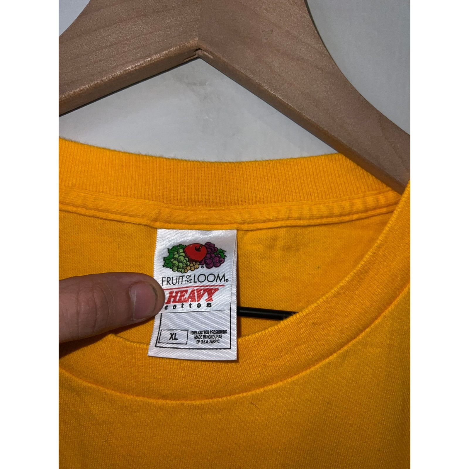 Fruit Of The Loom Vintage Yellow Brick Road Shirt East Texas Area 2002 Tee XL Size US XL / EU 56 / 4 - 4 Thumbnail