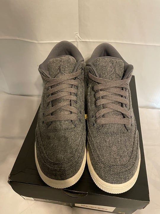 Jordan Brand Jordan 3 III Retro Wool 7Y Kids Shoes Pre-owned 861427 004 Size US 7 / EU 40 - 1 Thumbnail