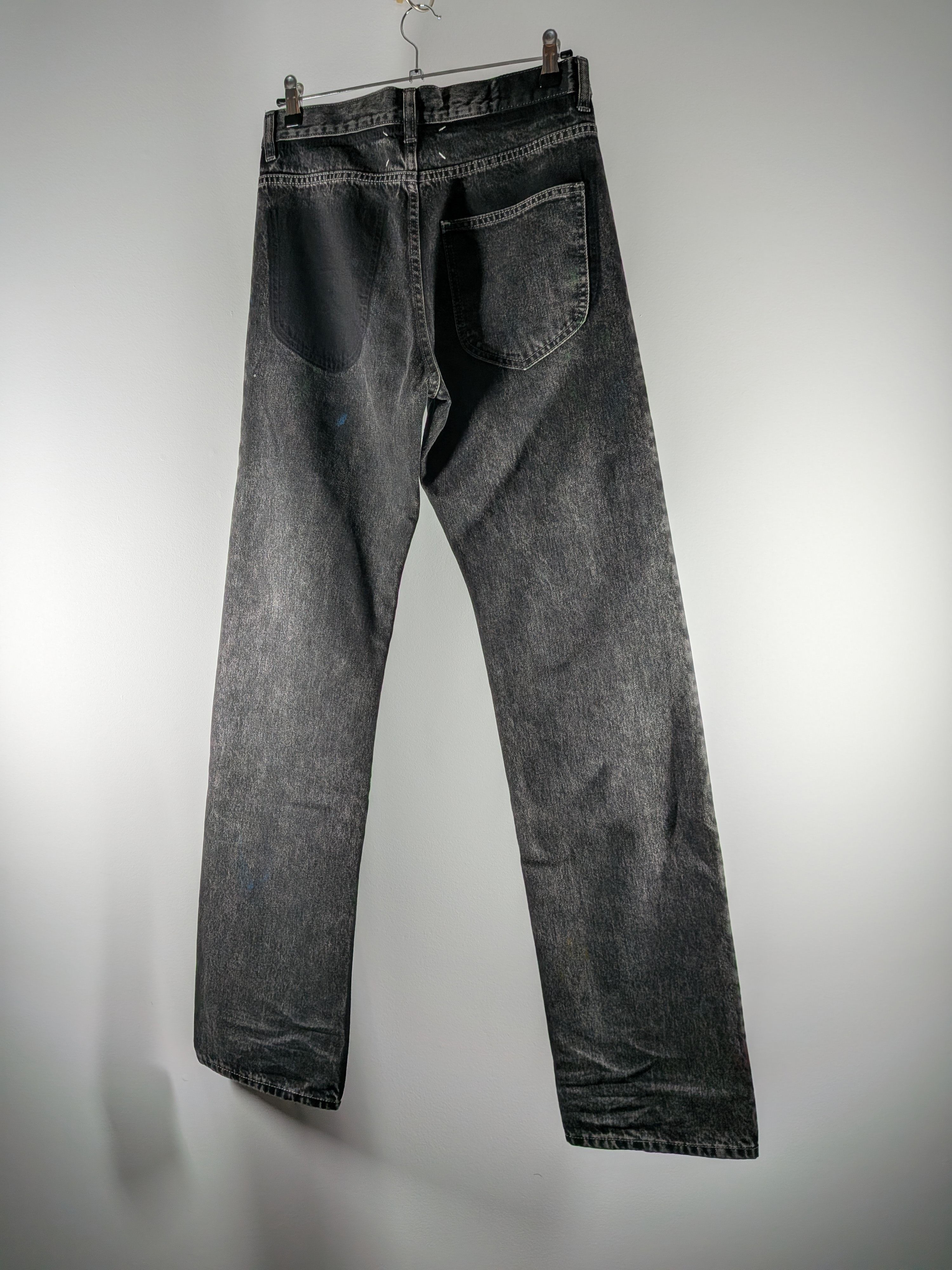 Maison Margiela Maison Margiela Painted Straight Jeans Black Washed Size US 32 / EU 48 - 2 Thumbnail