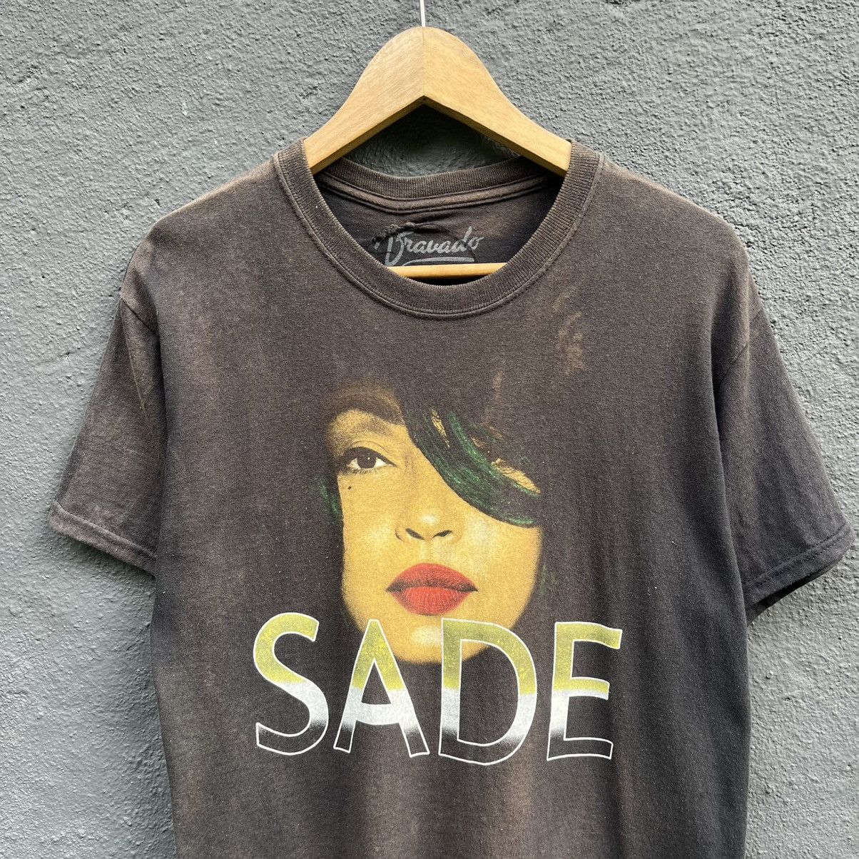 Band Tees Thrashed Faded Sade Lovers Rock Tour Tee Size US M / EU 48-50 / 2 - 2 Thumbnail
