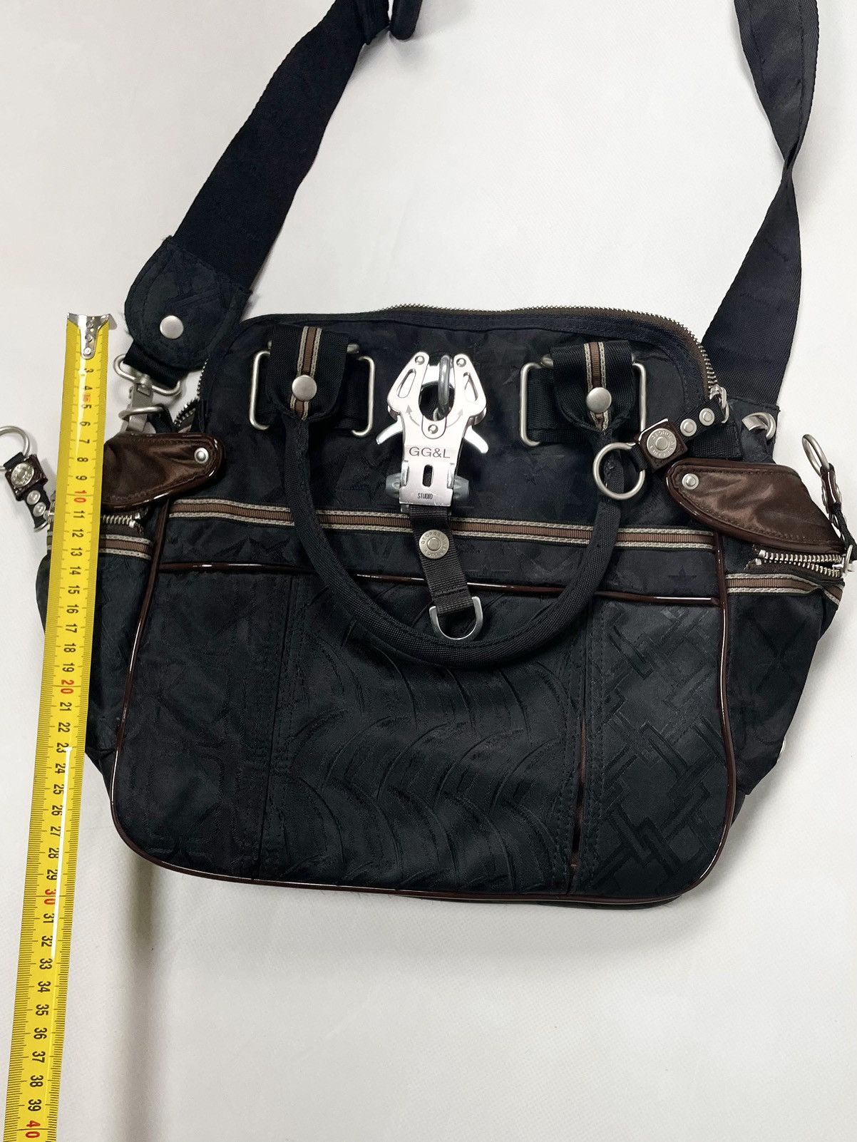 Japanese Brand George Gina & Lucy In & Out Vintage Black Carabiner Bag GGL Size ONE SIZE - 15 Thumbnail