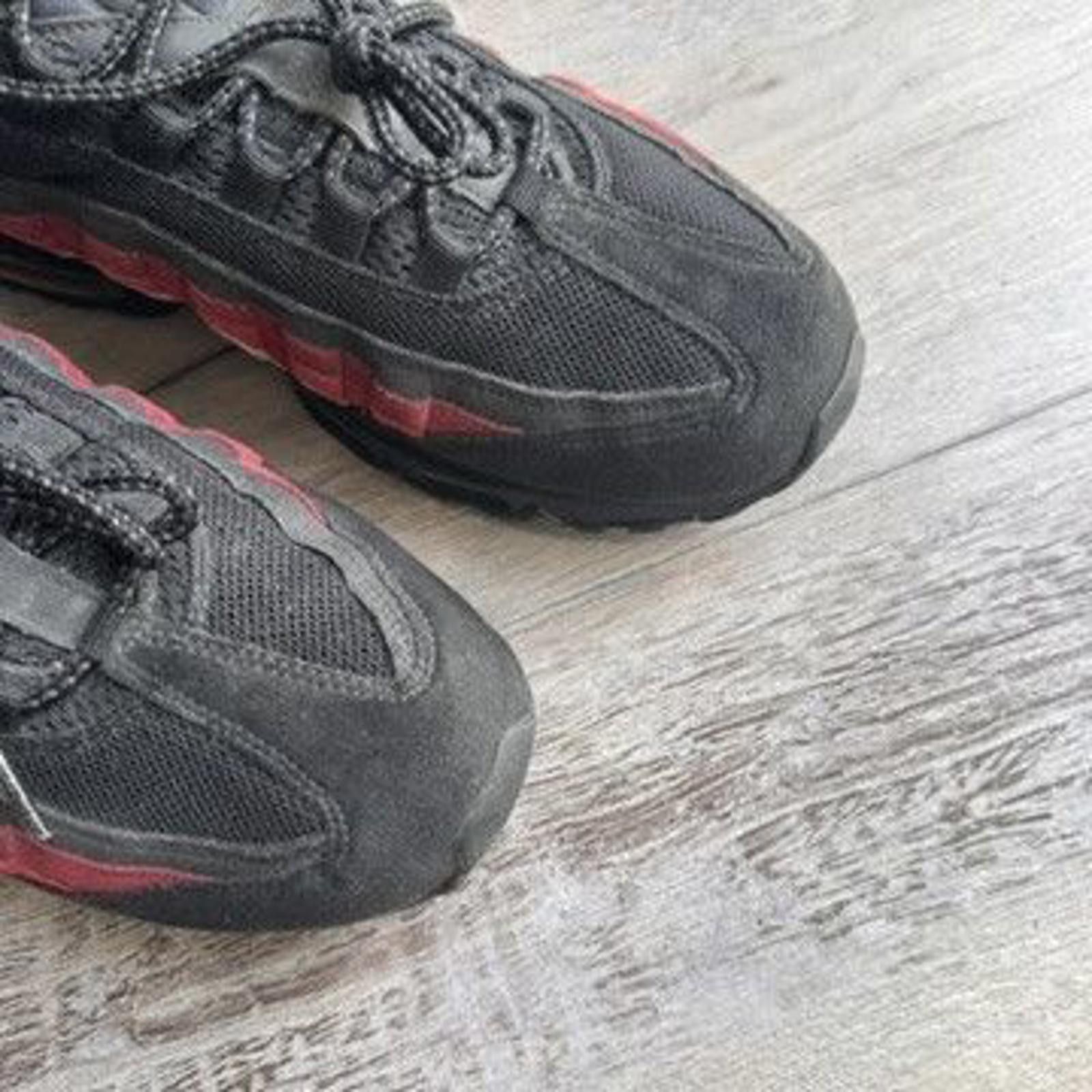 Nike NIKE • Air Max '95 "Black" (12M) Size US 12 / EU 45 - 7 Thumbnail