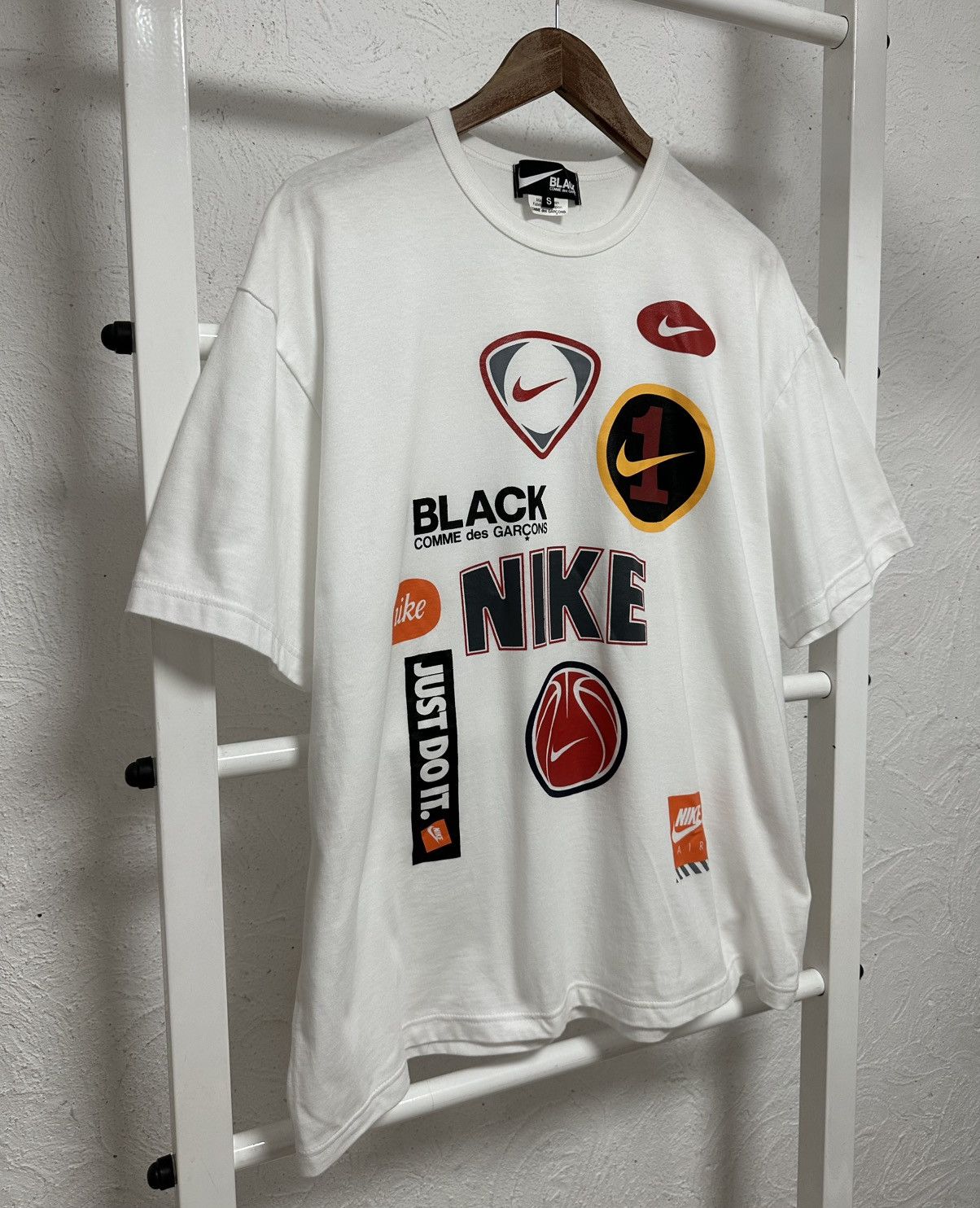 Comme des Garcons × Nike Nike x Comme des Garçons T-Shirt Size S Oversized Streetwear Size US S / EU 44-46 / 1 - 3 Thumbnail