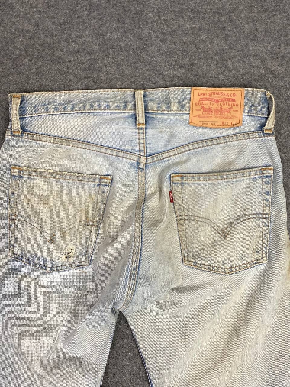 Levi's vintage levis 505 distressed denim nice design Size US 33 - 3 Thumbnail