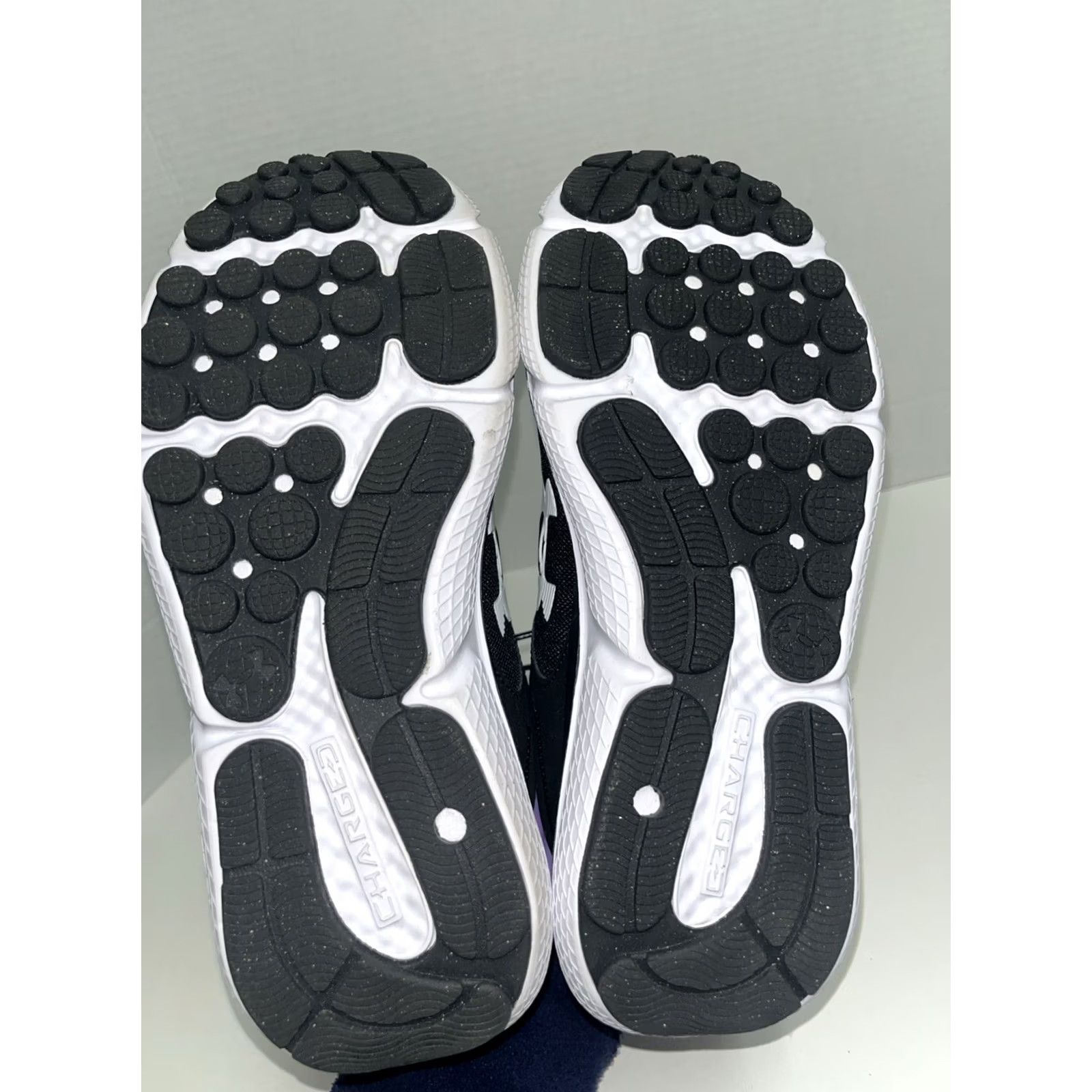 Under Armour Under Armour Charged Assert 9 Sneaker 8.5 Black Mens Athletic Size US 9 / EU 42 - 7 Thumbnail