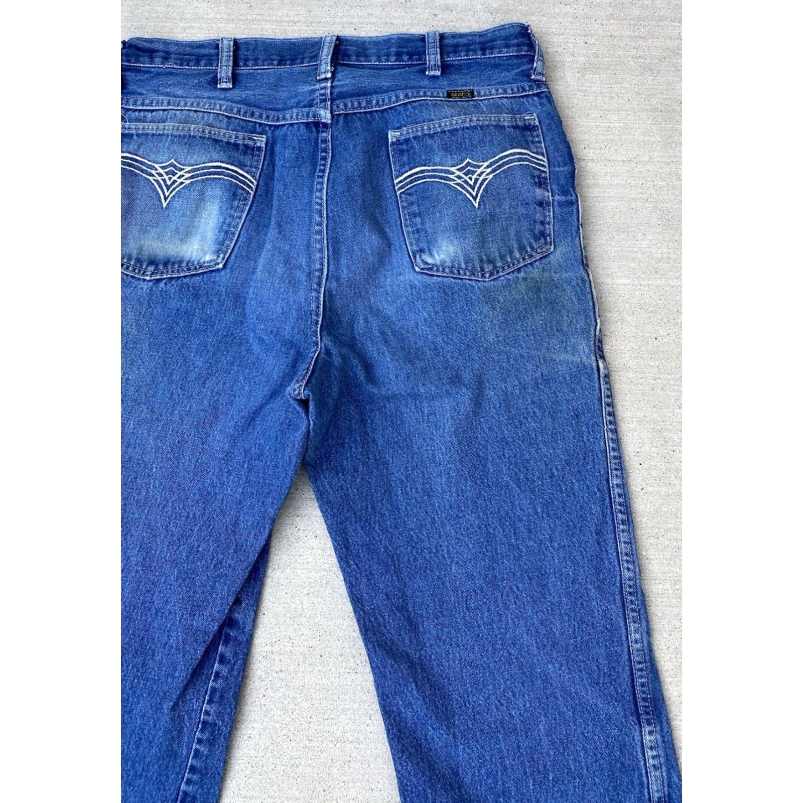 Vintage VINTAGE Maverick Jeans 34 XL 33 Waist 33 Inseam 33 Western Cowboy Denim Blue 100% Cotton Embroidered Pockets Zipper Rise High Stretch Not Distressed Size US 34 / EU 50 - 6 Thumbnail