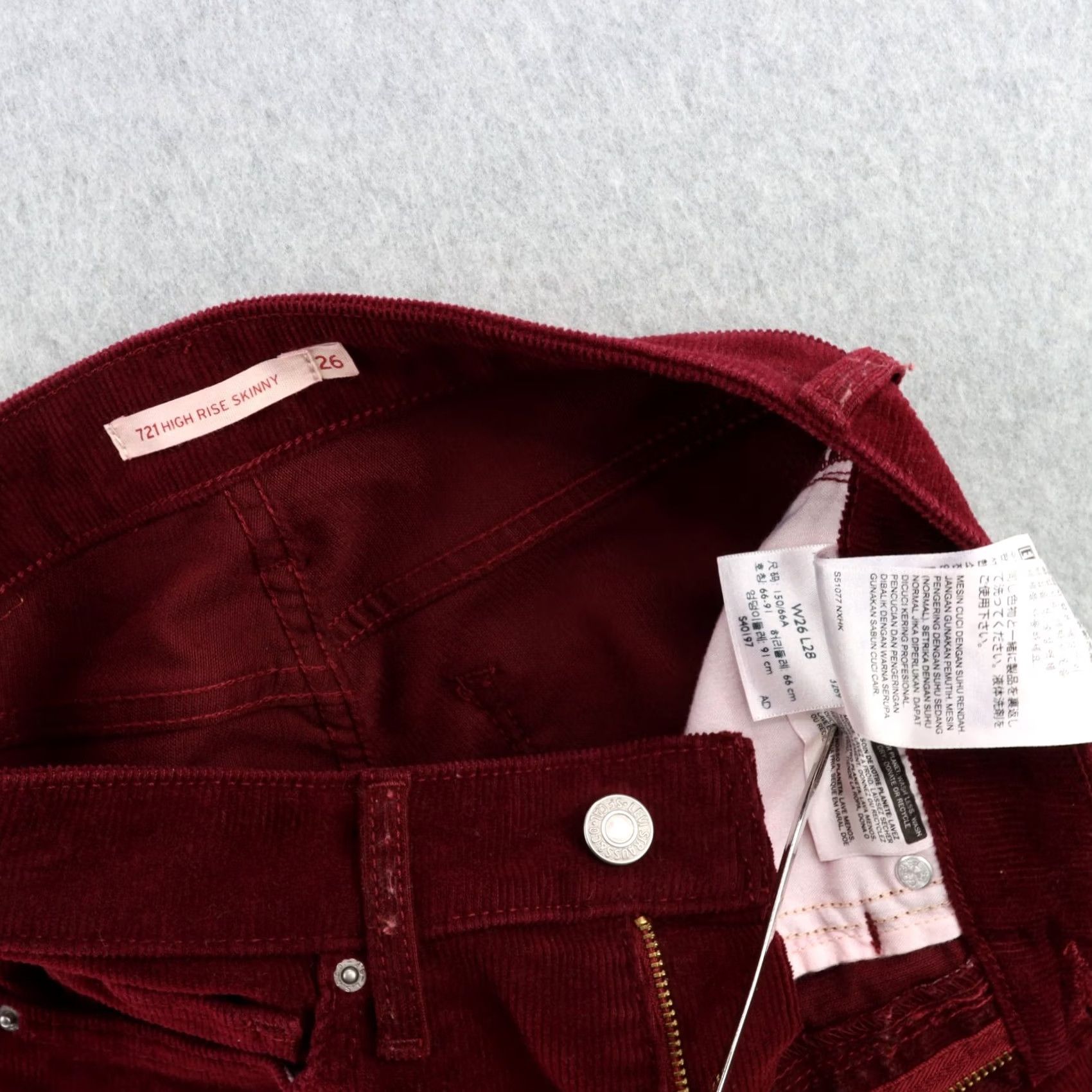 Levi's Levis 721 Skinny Jeans Women Size 26 High Rise Corduroy Burgundy Zipper Size 26" / US 2 / IT 38 - 3 Thumbnail