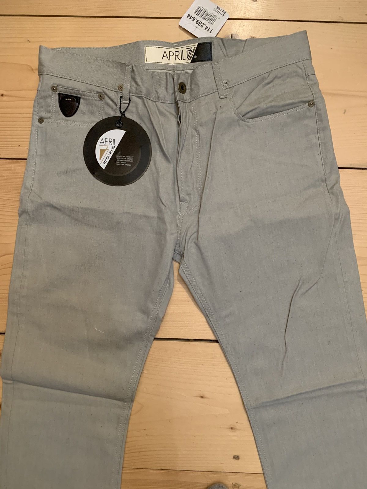 April 77 *RARE* style CROSS CHAIN raw grey 35/33,5 Size US 35 - 2 Thumbnail