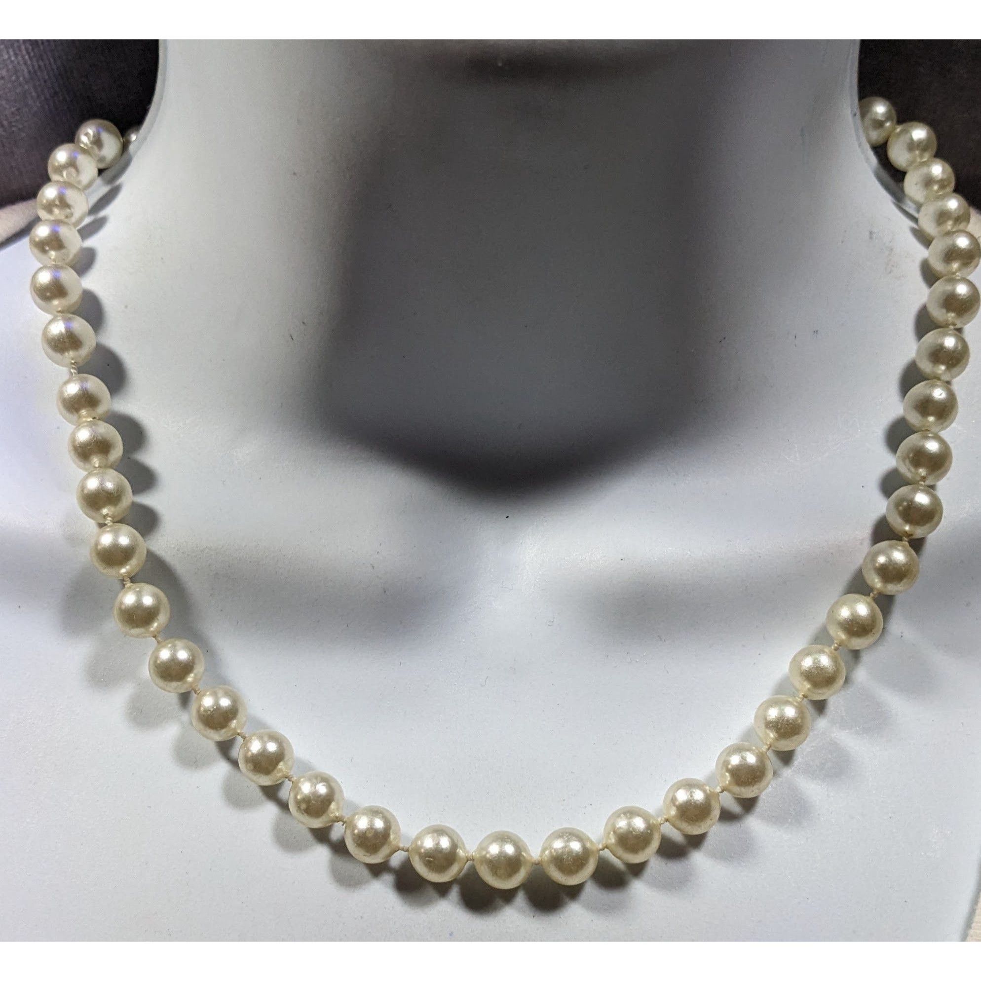 Other Simple Elegant Faux Pearl Beaded Necklace Size ONE SIZE - 2 Thumbnail