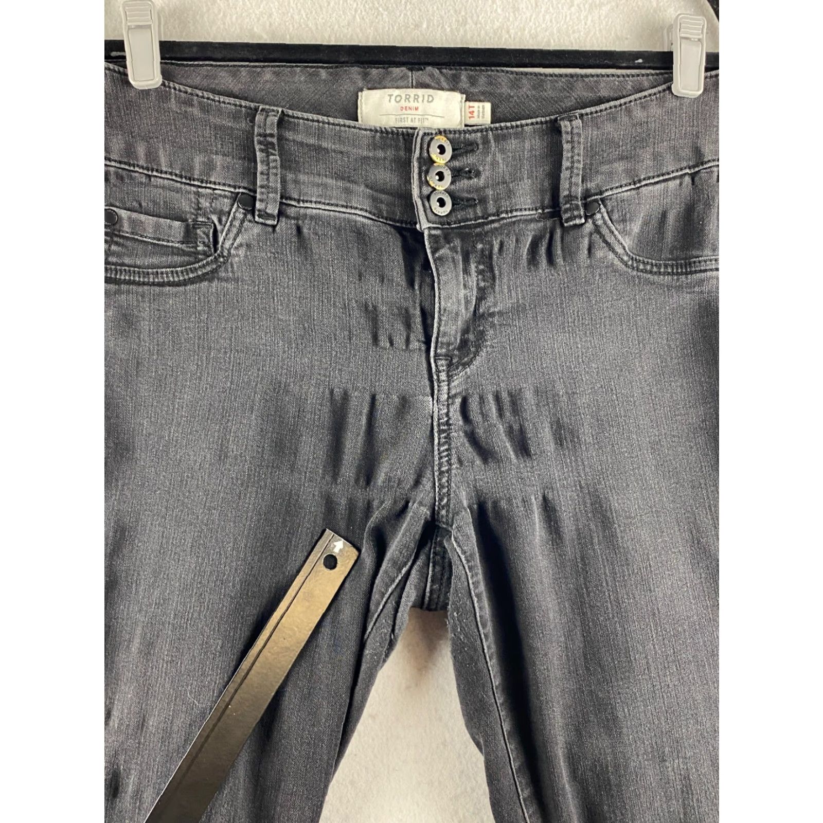 Torrid Torrid Jeans Womens 14 Tall Dark Wash Skinny 5-Pocket Denim Stretch Black Modern Vintage: No Size 36" / US 14 / IT 50 - 3 Thumbnail