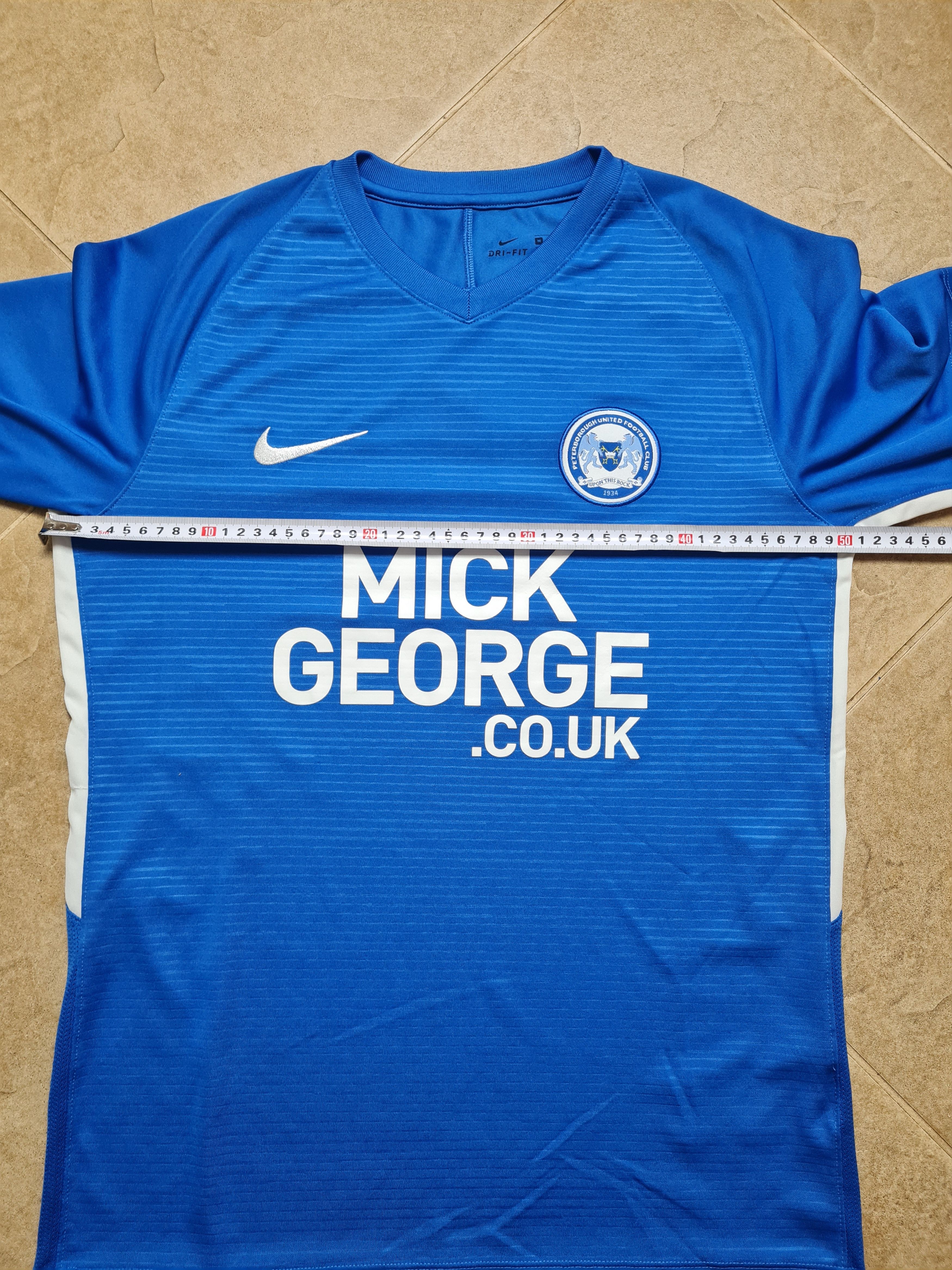 Nike Nike Football Shirt 2016/2017 Peterborough United, Home Size US M / EU 48-50 / 2 - 8 Thumbnail