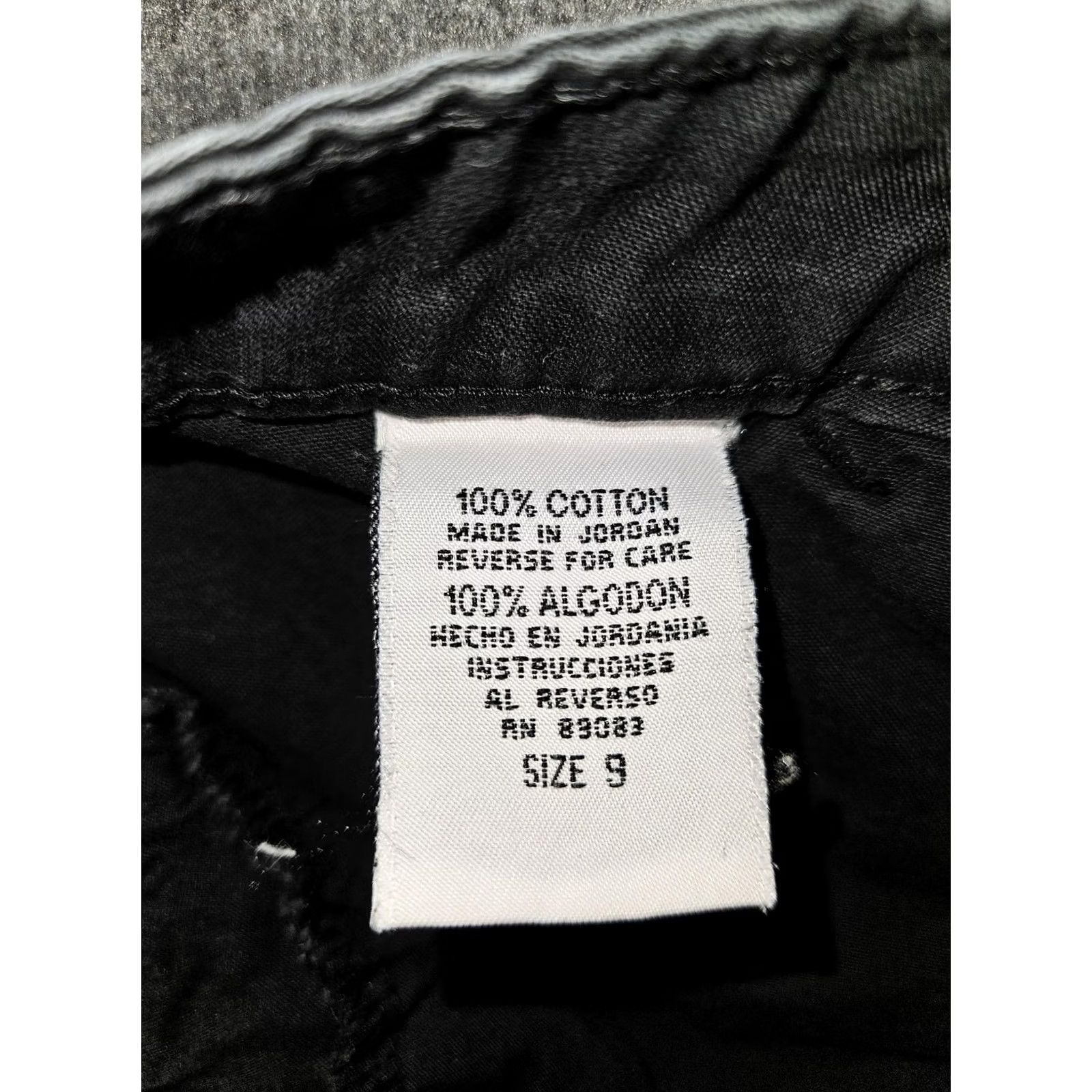 L.E.I. LEI Cargo Pants Womens 9 Black Cropped Utility Pockets Adjustable Hem Casual Capri Pants Size 30" / US 8 / IT 44 - 3 Thumbnail