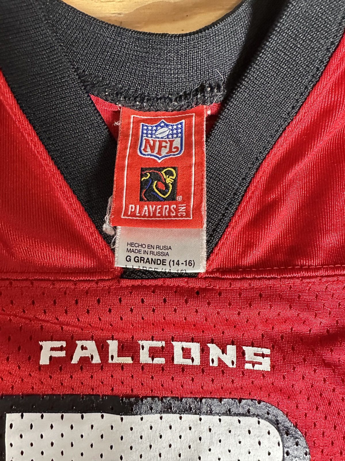 NFL Red NFL Atlanta Falcons Vick jersey Size US XXS / EU 40 - 6 Thumbnail
