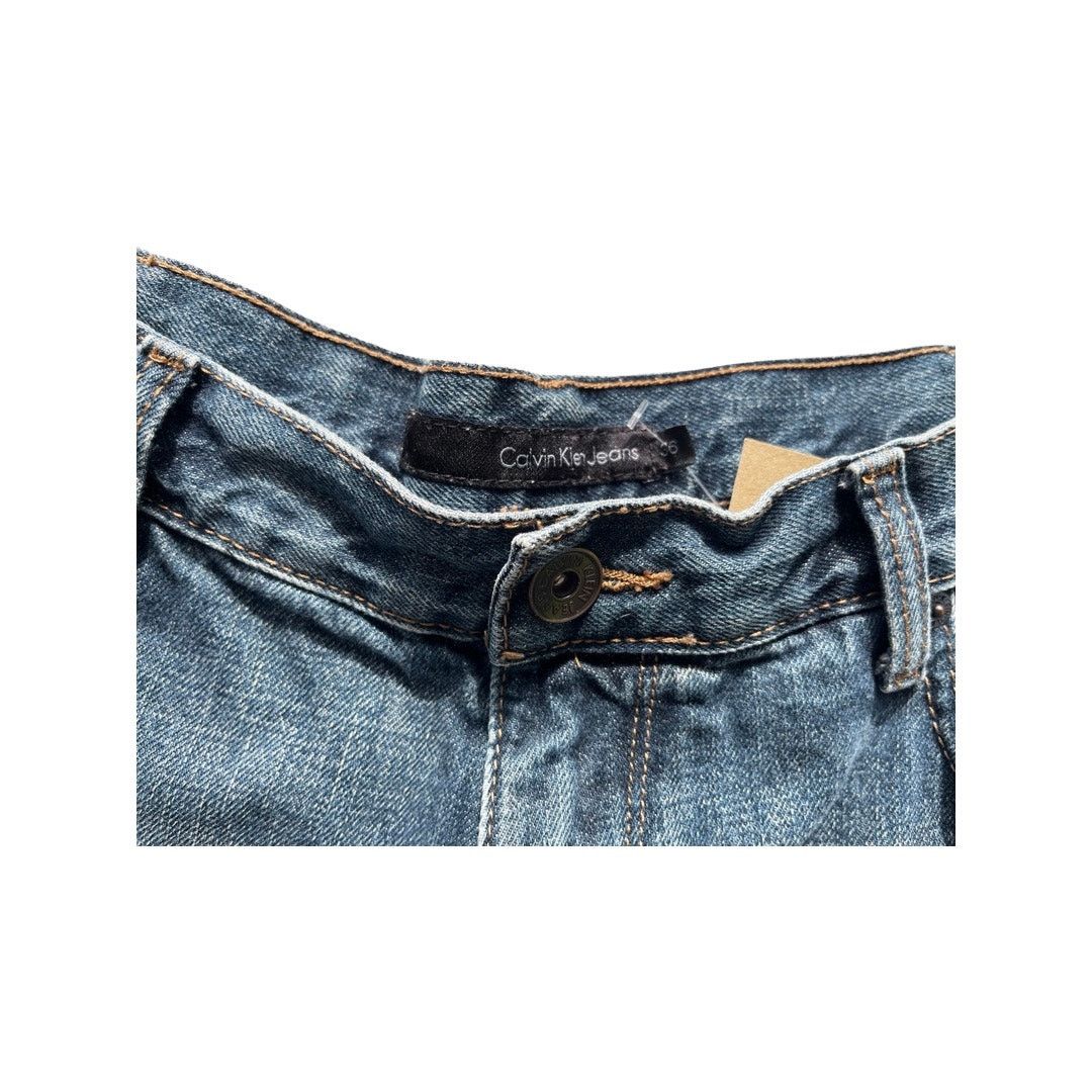 Calvin Klein Calvin Klein cutoff jean shorts dark wash size 36 Vintage Size 36" / US 14 / IT 50 - 4 Thumbnail