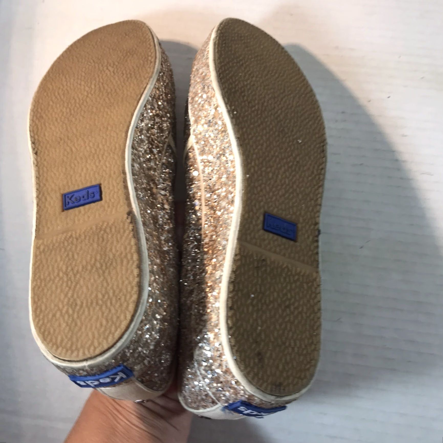 Keds Kate Spade Keds Glitter Slip On Sneakers Women Size 7.5 Champagne Casual dress Comfort Lightweight Size US 8 / IT 38 - 8 Thumbnail