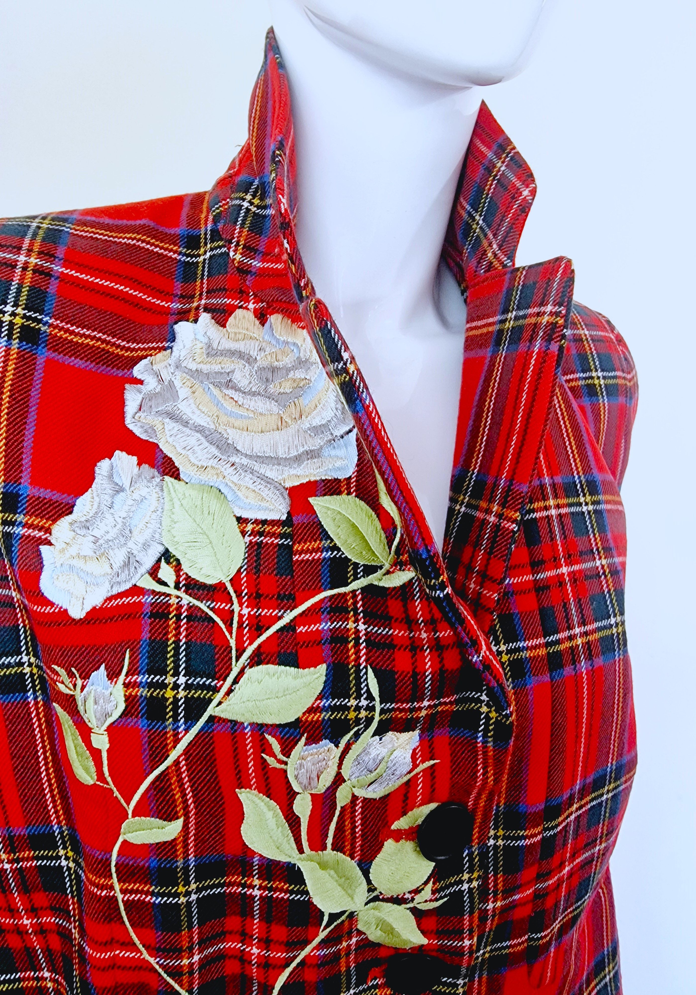 John Galliano John Galliano Tartan Embroidered Plaid Check Blazer Jacket Size M / US 6-8 / IT 42-44 - 4 Thumbnail