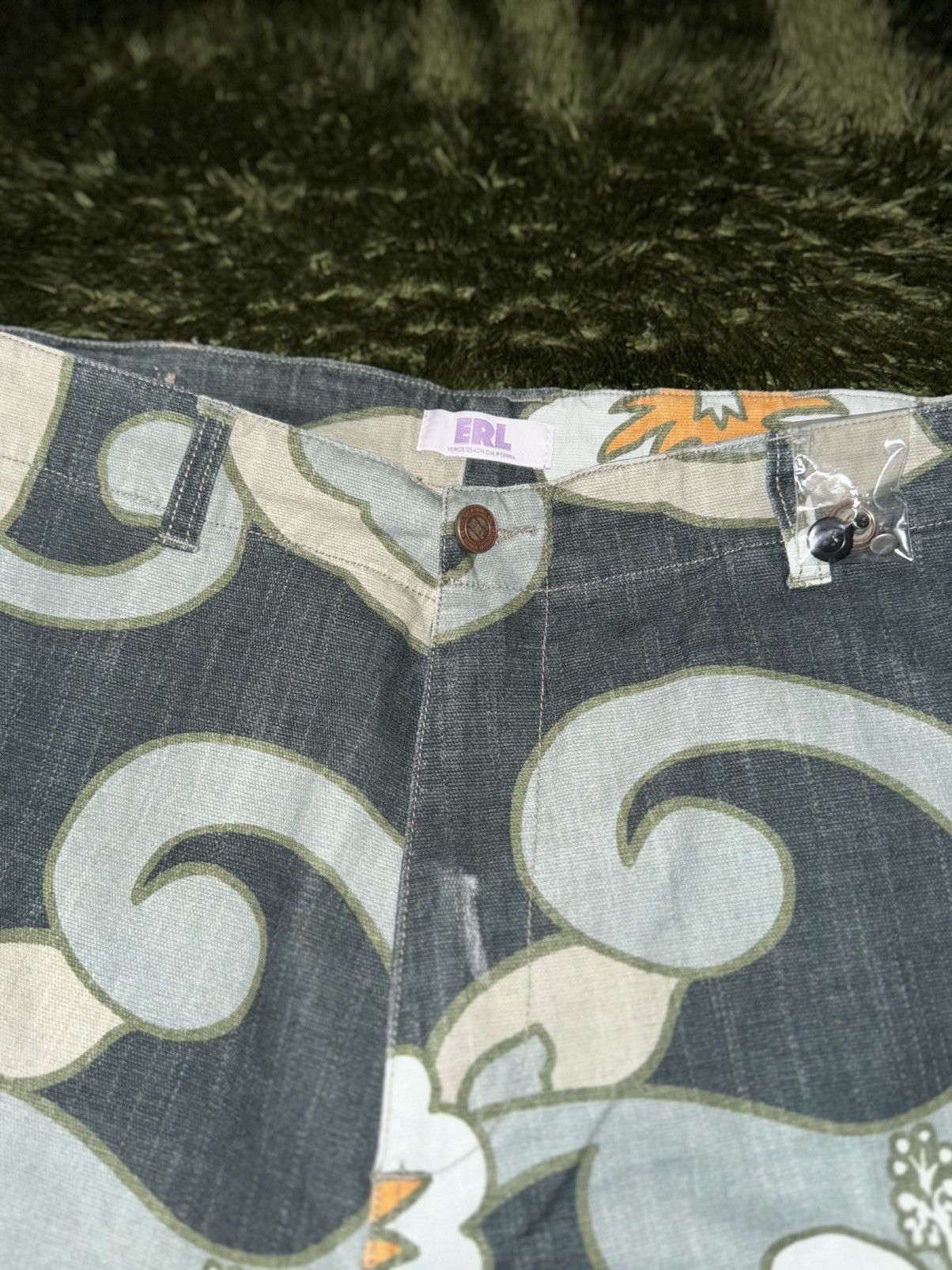 ERL [L] ERL light canvas hibiscus printing cargo pants Size US 36 / EU 52 - 3 Thumbnail