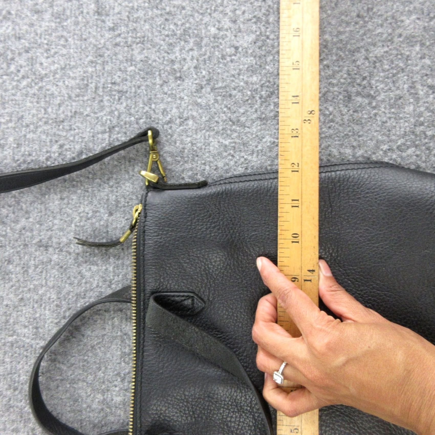 Madewell Madewell Crossbody Bag Womens Large Black Leather Zip Tote Hobo Shoulder Purse Size ONE SIZE - 4 Thumbnail