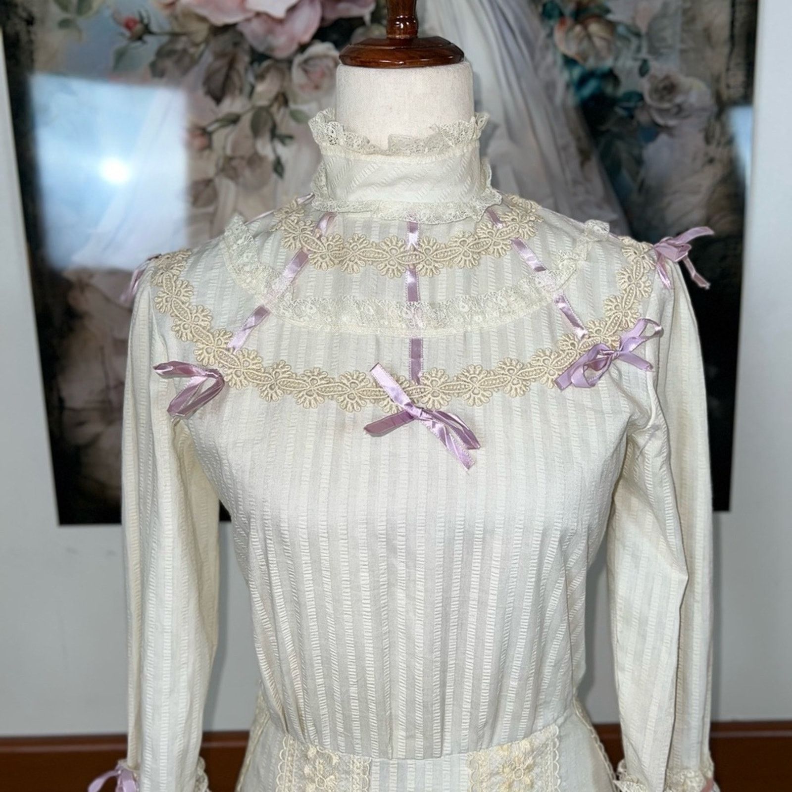 Vintage Fabulous Vintage 1970s Victorian Style Maxi Dress! Size M / US 6-8 / IT 42-44 - 3 Thumbnail
