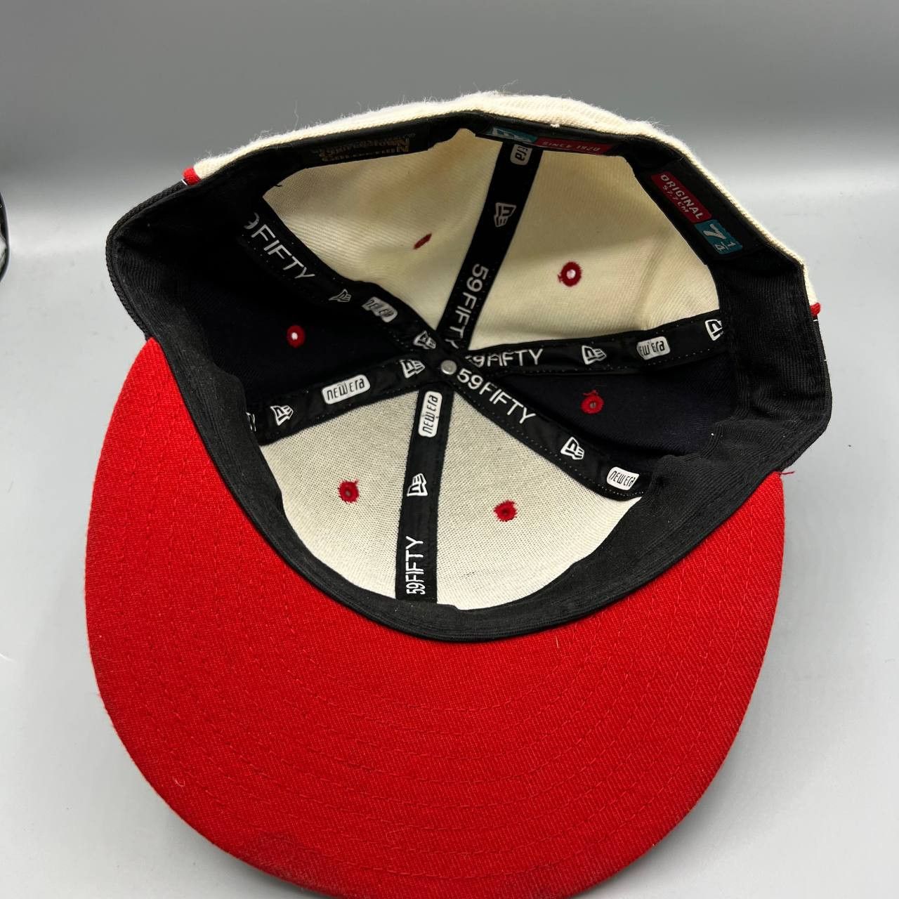 New Era Chicago White Sox Hat Men 7 1/4 59Fifty New Era Fitted Cap Size ONE SIZE - 7 Thumbnail