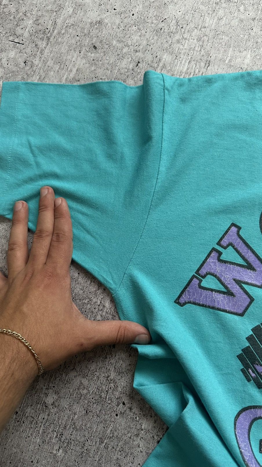 Vintage Vintage 90’s World Gym Venice California Single Stitch Tee Size US L / EU 52-54 / 3 - 14 Thumbnail