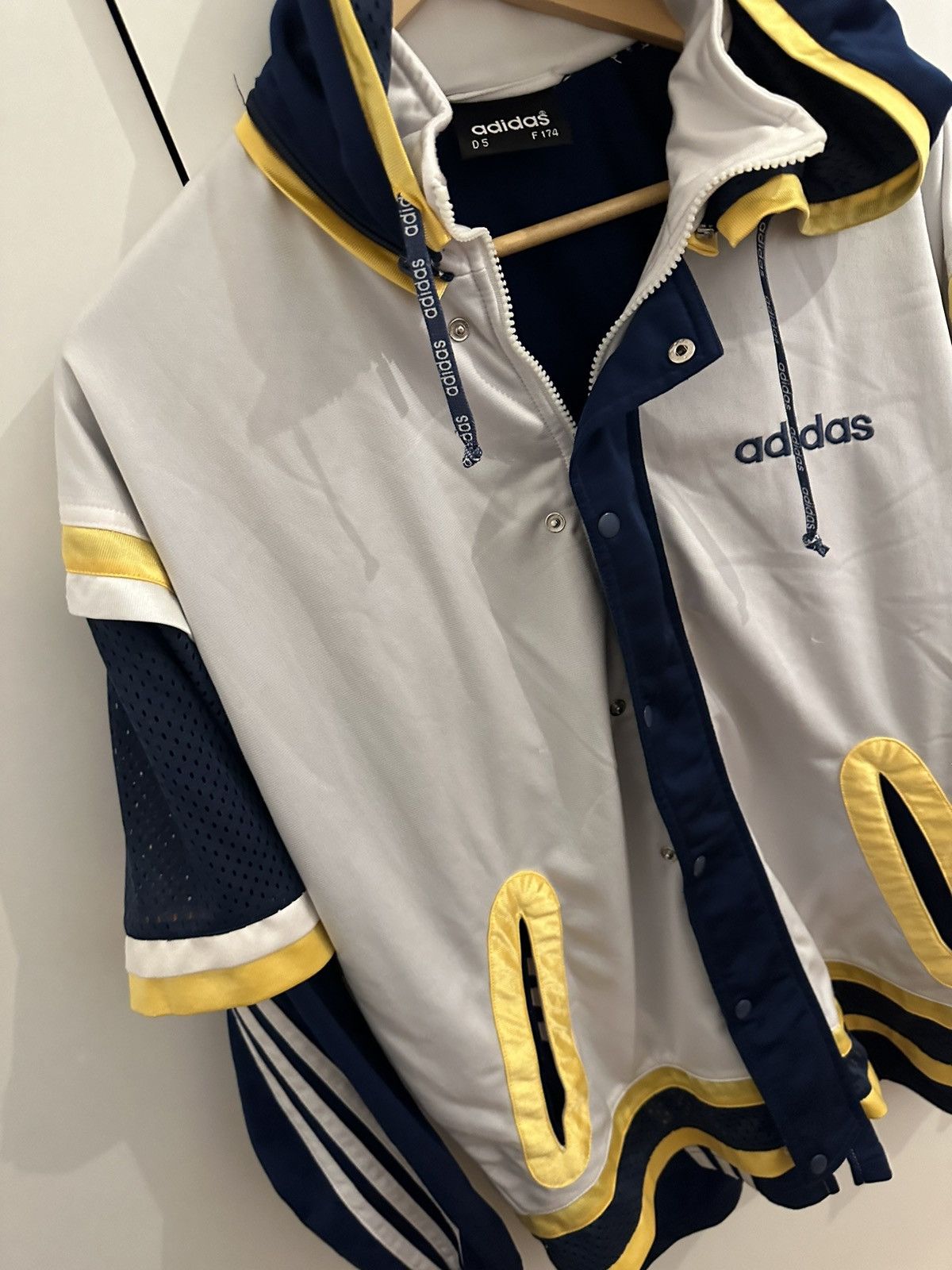 Adidas Adidas Jacket Size L Vintage vintage Retro Jacke Size US L / EU 52-54 / 3 - 5 Thumbnail