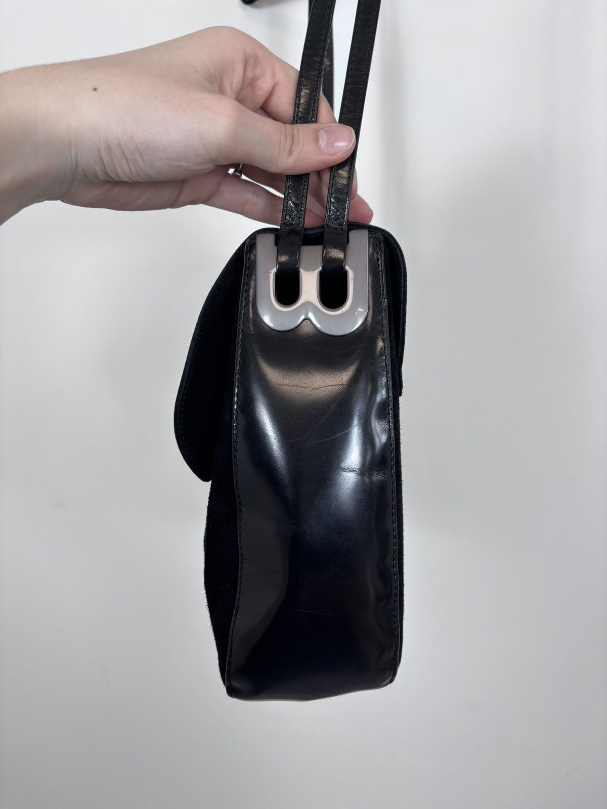 Bally Bally Black Suede Patent Leather Shoulder Bag Size ONE SIZE - 8 Thumbnail