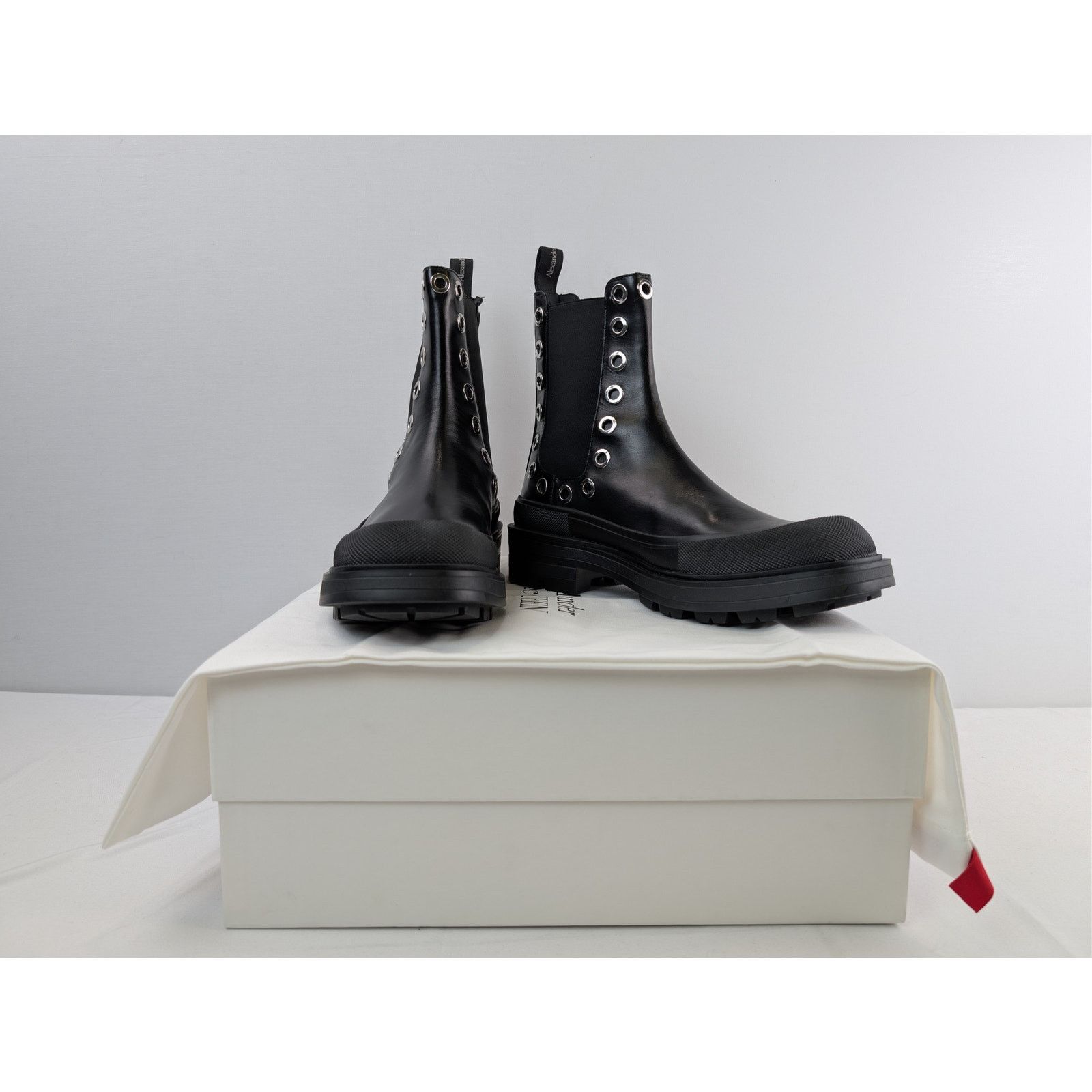 Alexander McQueen o1rshd1 Hardware Shoe Chelsea Boots in Black/Silver Size US 11 / EU 44 - 19 Thumbnail