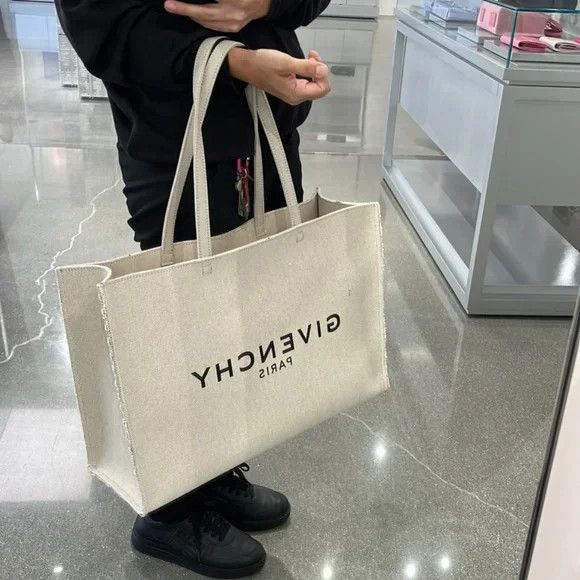 Givenchy Givenchy Large G-Tote Large Handle – Beige - NEW WITH TAGS Size ONE SIZE - 6 Thumbnail