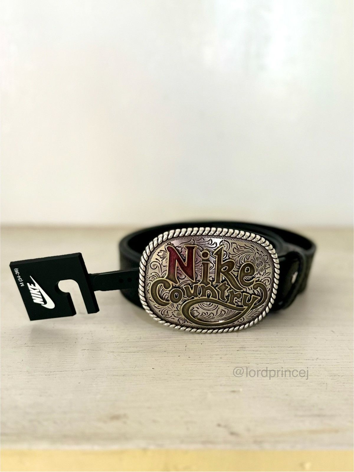 Nike Nike Country Men's Plaque Buckle Embossed Leather Belt Size 34 - 1 Thumbnail