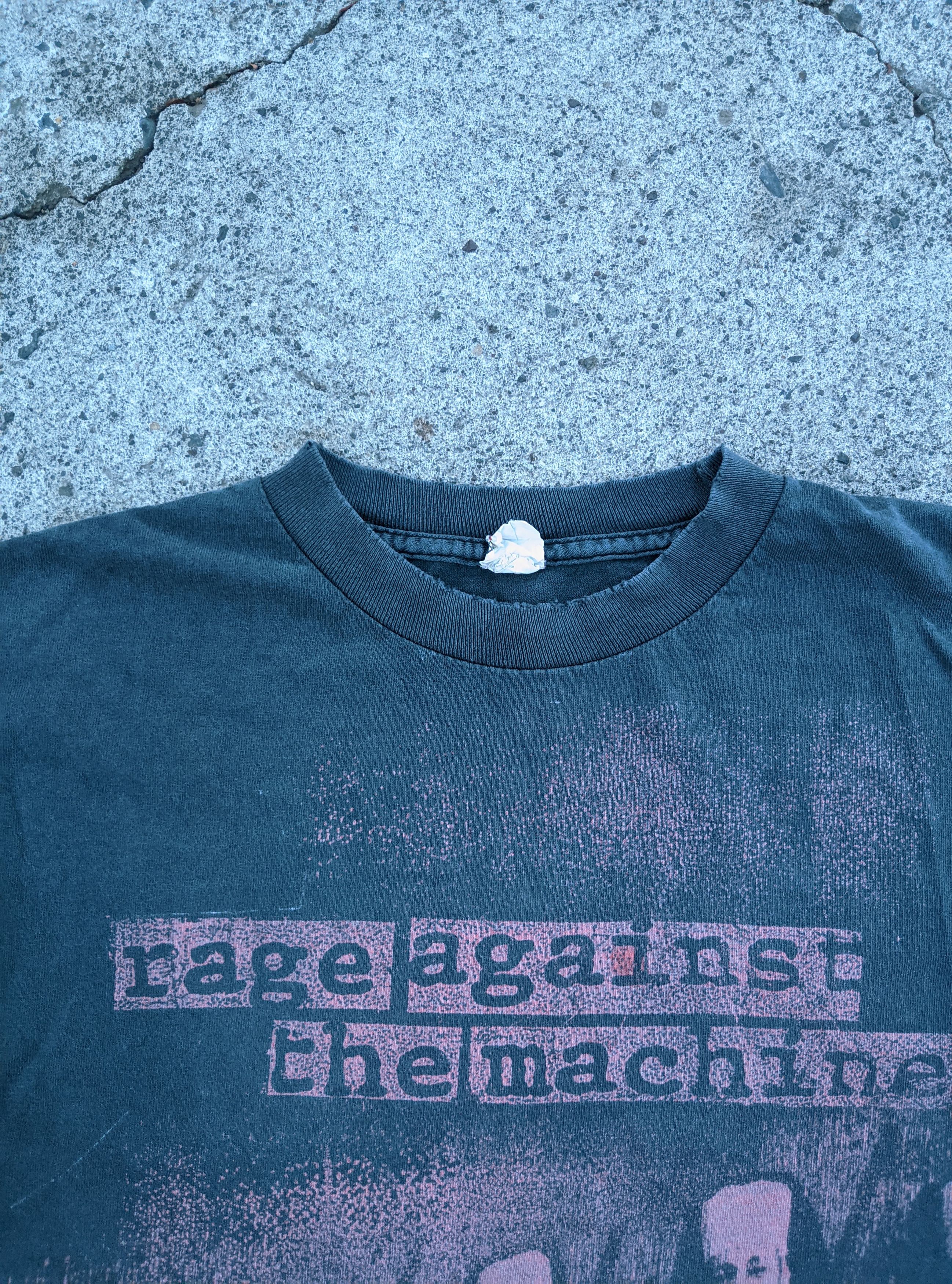 Band Tees Vintage 2008 rage against the machine thrashed distressed t Size US M / EU 48-50 / 2 - 3 Thumbnail