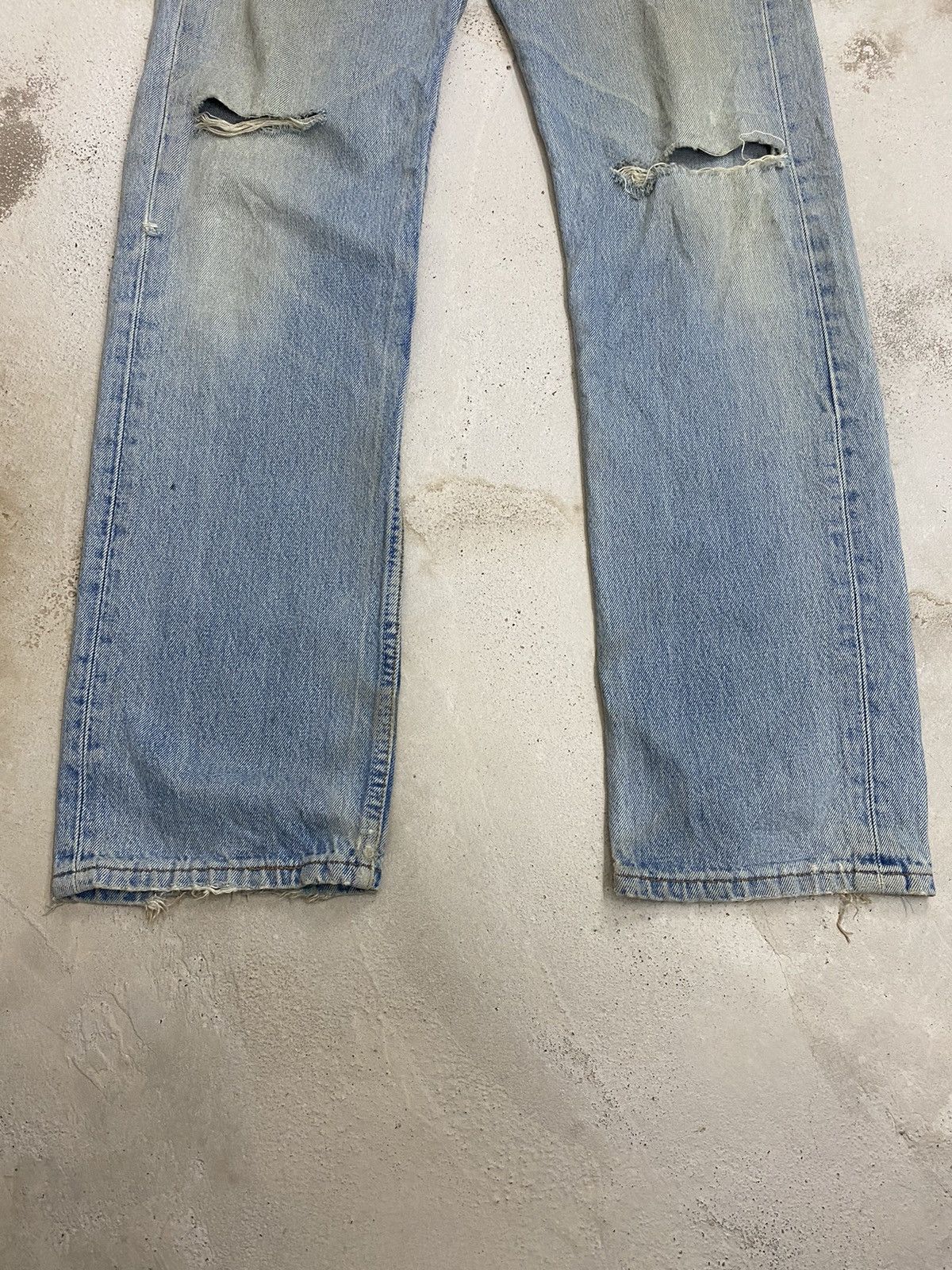 Levi's Vintage 90s Levis 501 Button Fly 311 Distressed Light Blue Size US 31 - 4 Thumbnail