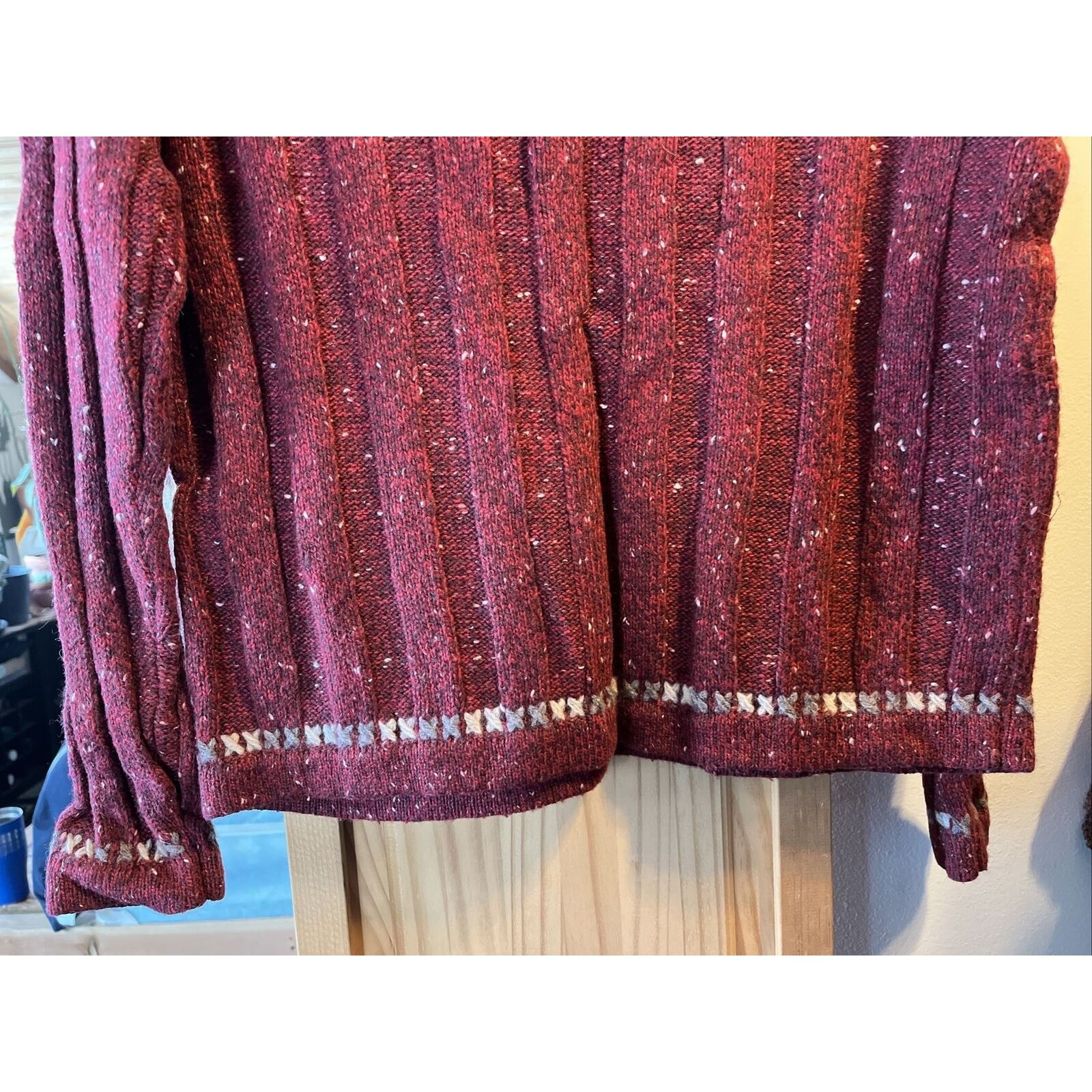 Woolrich Woolen Mills Woolrich VTG Women’s M Ruby Heather Wool Ramie Blend Sweater Size M / US 6-8 / IT 42-44 - 8 Thumbnail